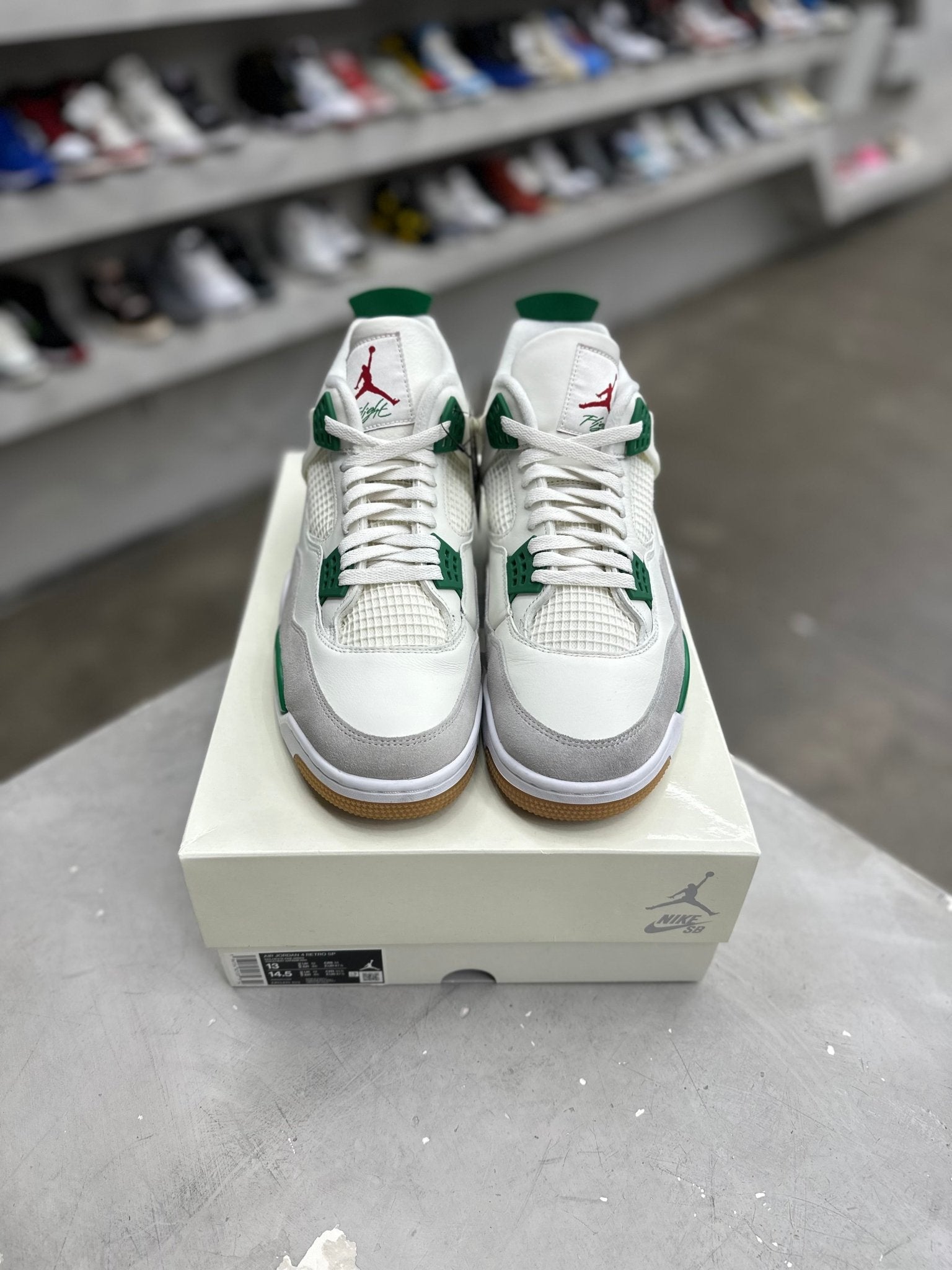 Jordan 4 Retro SB Pine Green Sz 13 (PREOWNED) - Restock AveJordan 4 Retro SB Pine Green Sz 13 (PREOWNED)Restock AveRestock Ave13Restock Ave