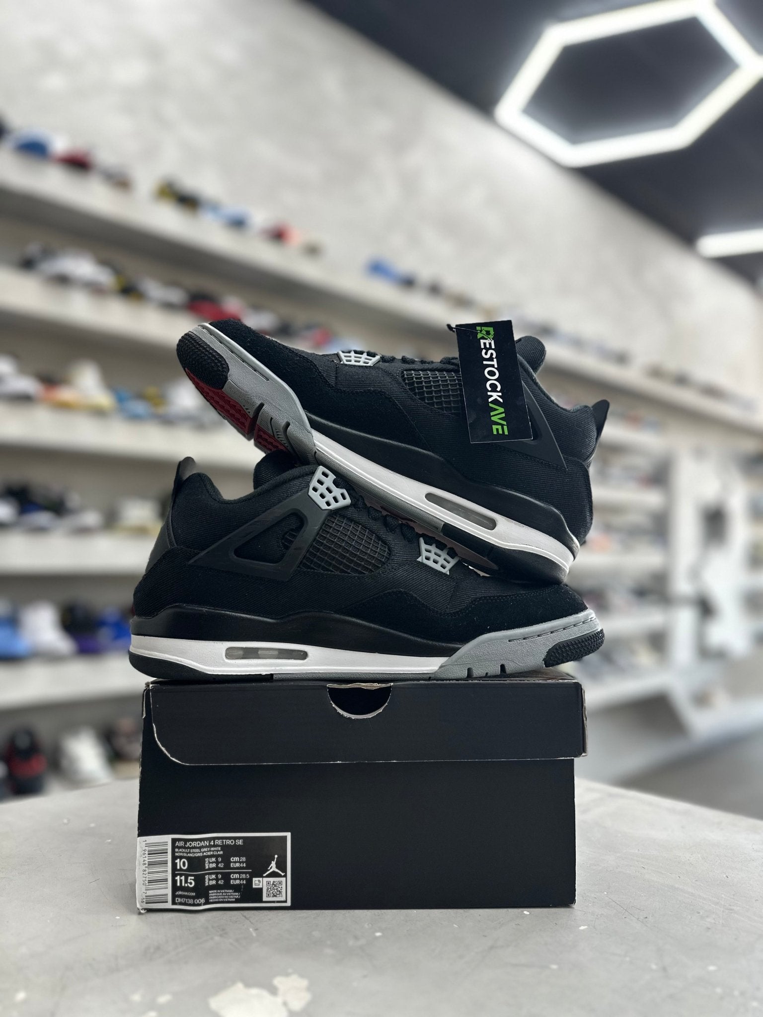 Jordan 4 Retro SE Black Canvas Sz 10 (PREOWNED) - Restock AveJordan 4 Retro SE Black Canvas Sz 10 (PREOWNED)Restock AveRestock Ave10Restock Ave