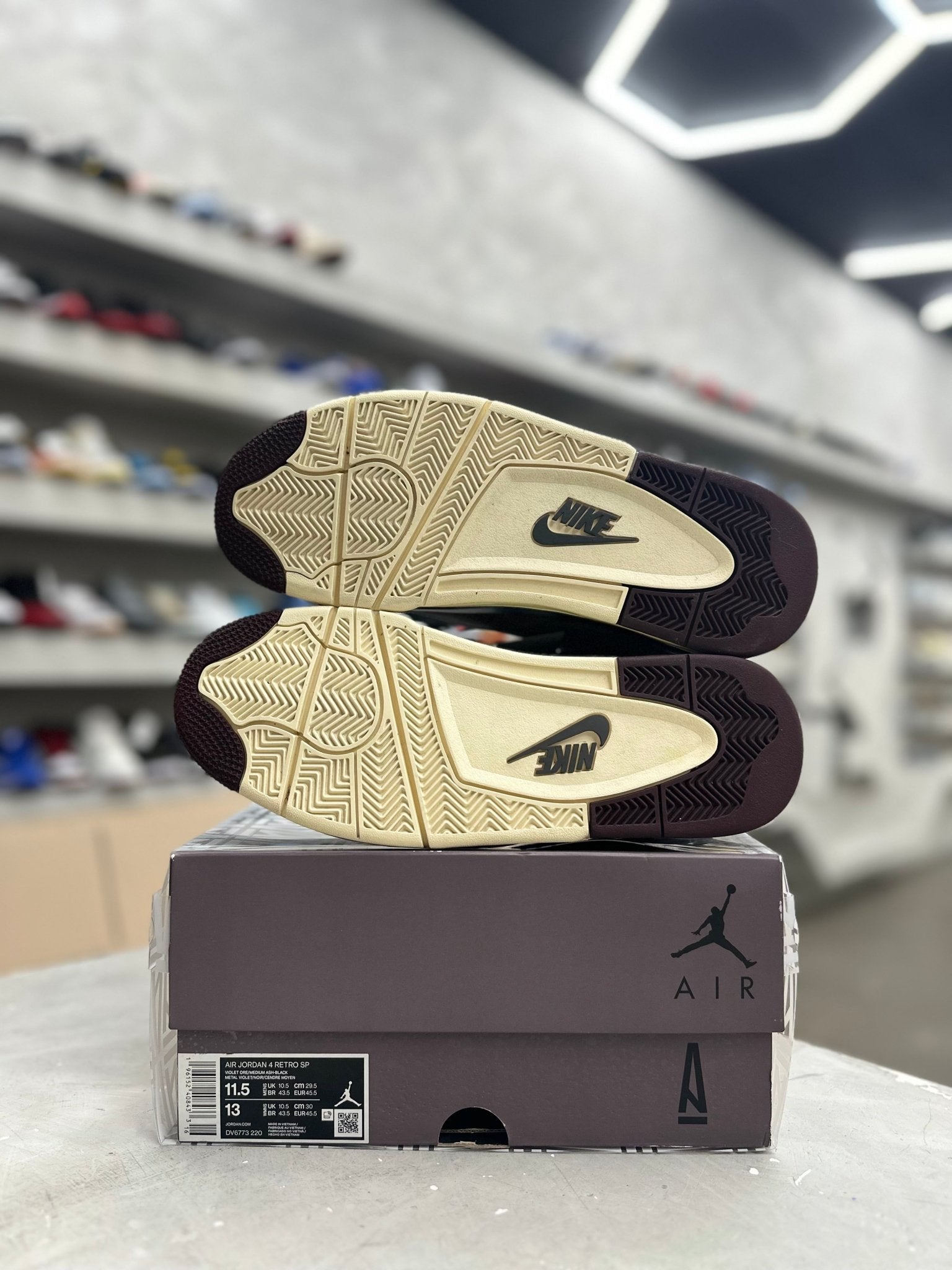 Jordan 4 Retro SP A Ma Maniére Violet Ore Sz W13/11.5 - Restock AveJordan 4 Retro SP A Ma Maniére Violet Ore Sz W13/11.5Restock AveRestock Avew13/11.5menRestock Ave