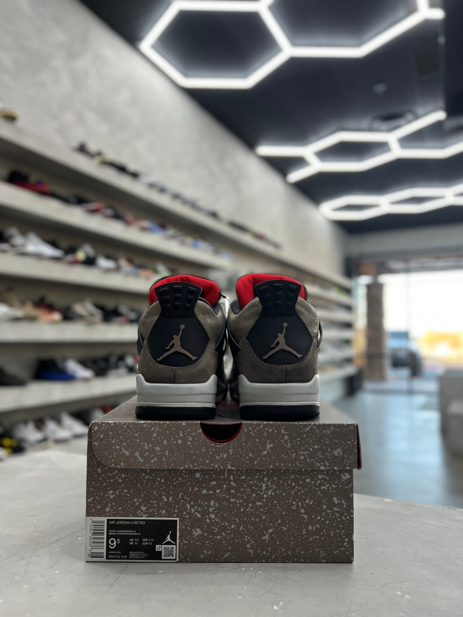 Jordan 4 Retro Taupe Haze Sz 9.5 (PREOWNED) - Restock AveJordan 4 Retro Taupe Haze Sz 9.5 (PREOWNED)Restock AveRestock Ave9.5Restock Ave