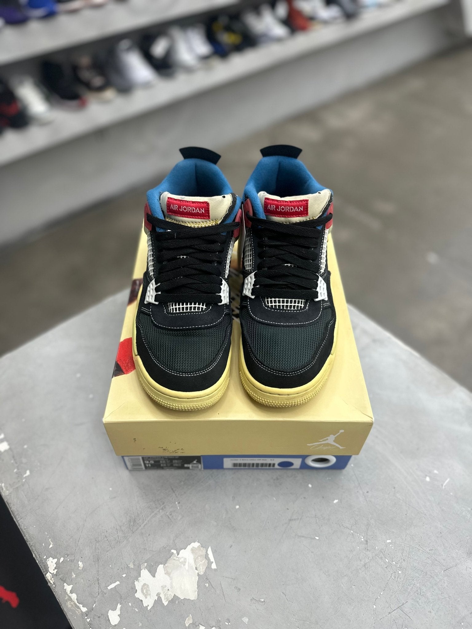 Jordan 4 Retro Union Off Noir Sz 9.5 (PREOWNED) - Restock AveJordan 4 Retro Union Off Noir Sz 9.5 (PREOWNED)Restock AveRestock Ave9.5Restock Ave