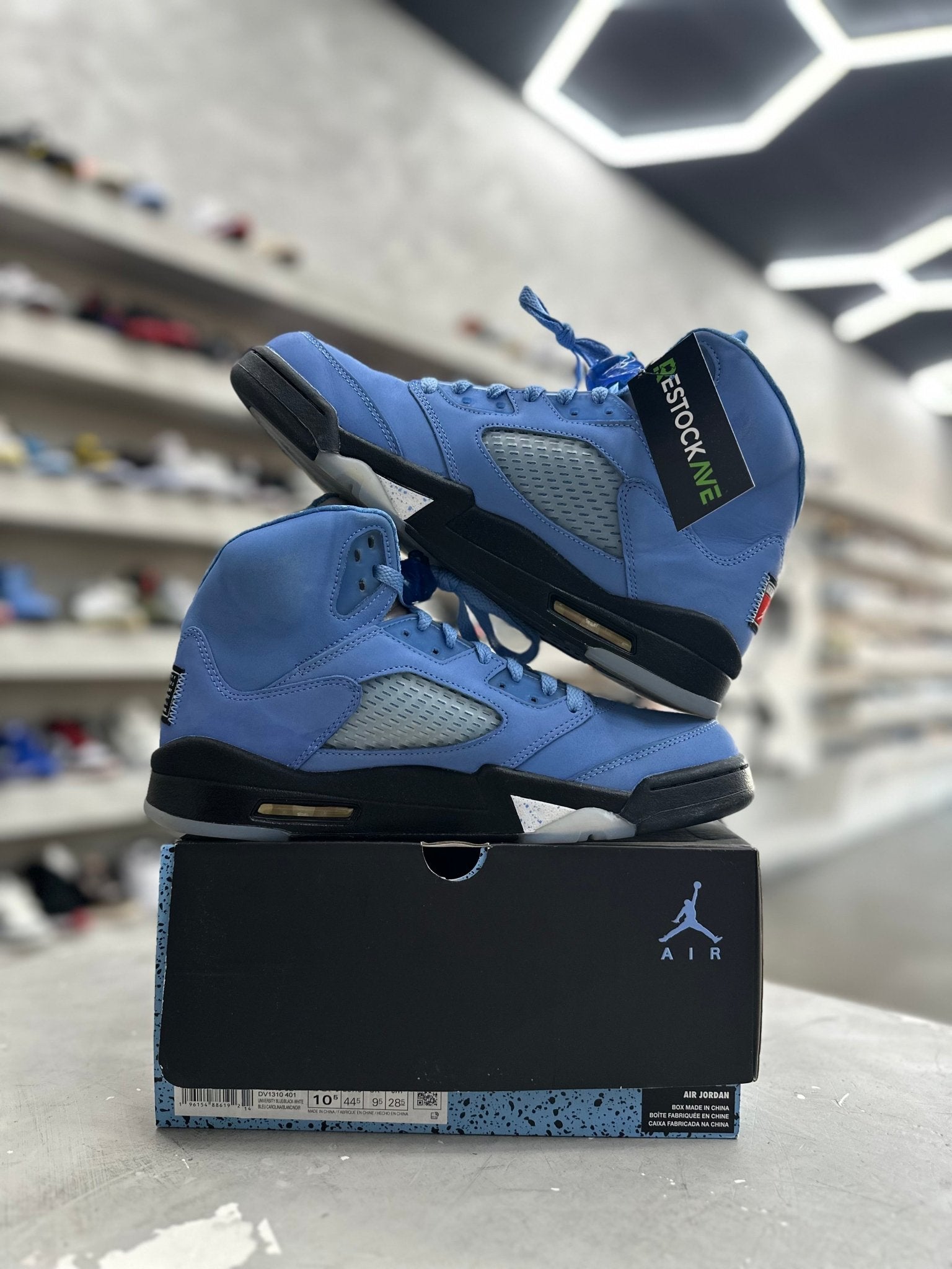 Jordan 5 Retro UNC University Blue Sz 10.5 (PREOWNED) - Restock AveJordan 5 Retro UNC University Blue Sz 10.5 (PREOWNED)Restock AveRestock Ave10.5Restock Ave
