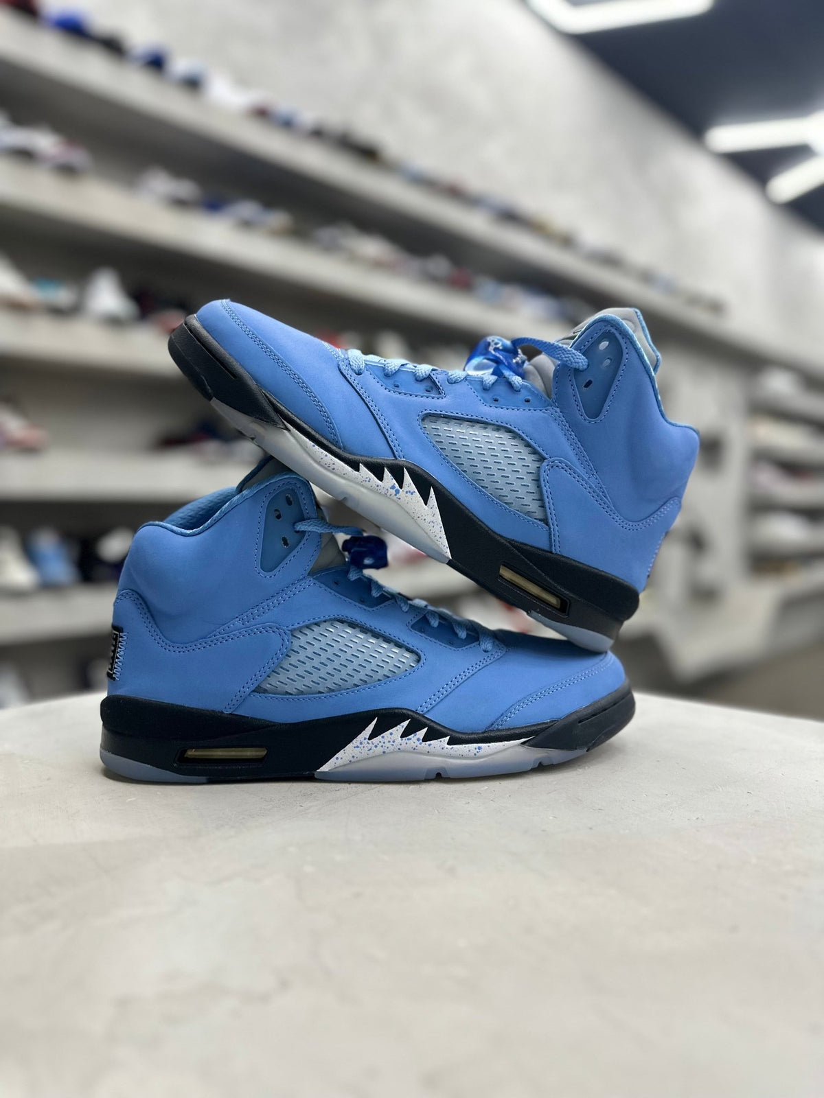 Jordan 5 Retro UNC University Blue Sz 11.5 (PREOWNED)(NO BOX) - Restock AveJordan 5 Retro UNC University Blue Sz 11.5 (PREOWNED)(NO BOX)Restock AveRestock Ave11.5Restock Ave
