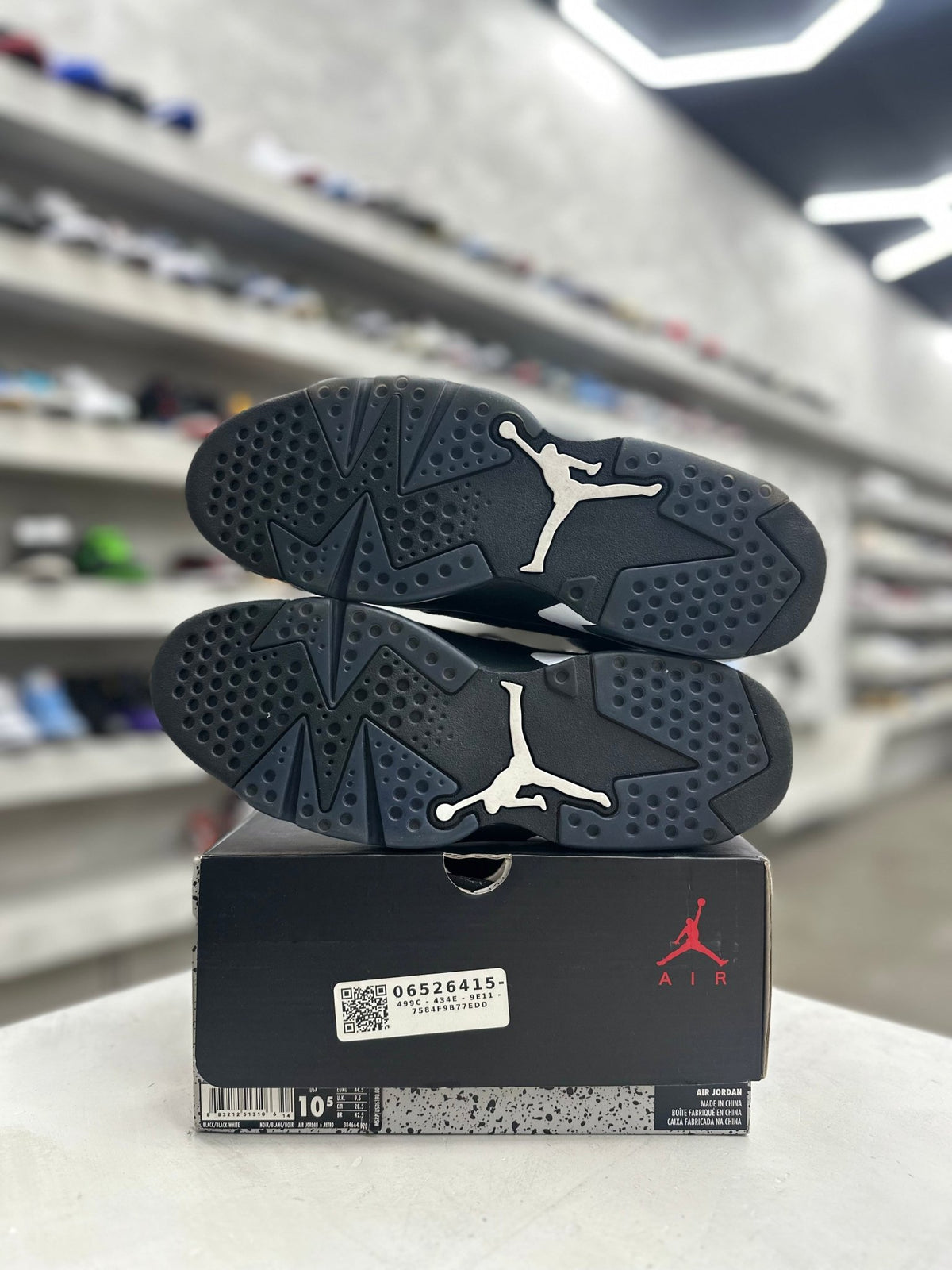 Jordan 6 Retro Black Cat Sz 10.5 (PREOWNED) - Restock AveJordan 6 Retro Black Cat Sz 10.5 (PREOWNED)Restock AveRestock Ave10.593860211Restock Ave