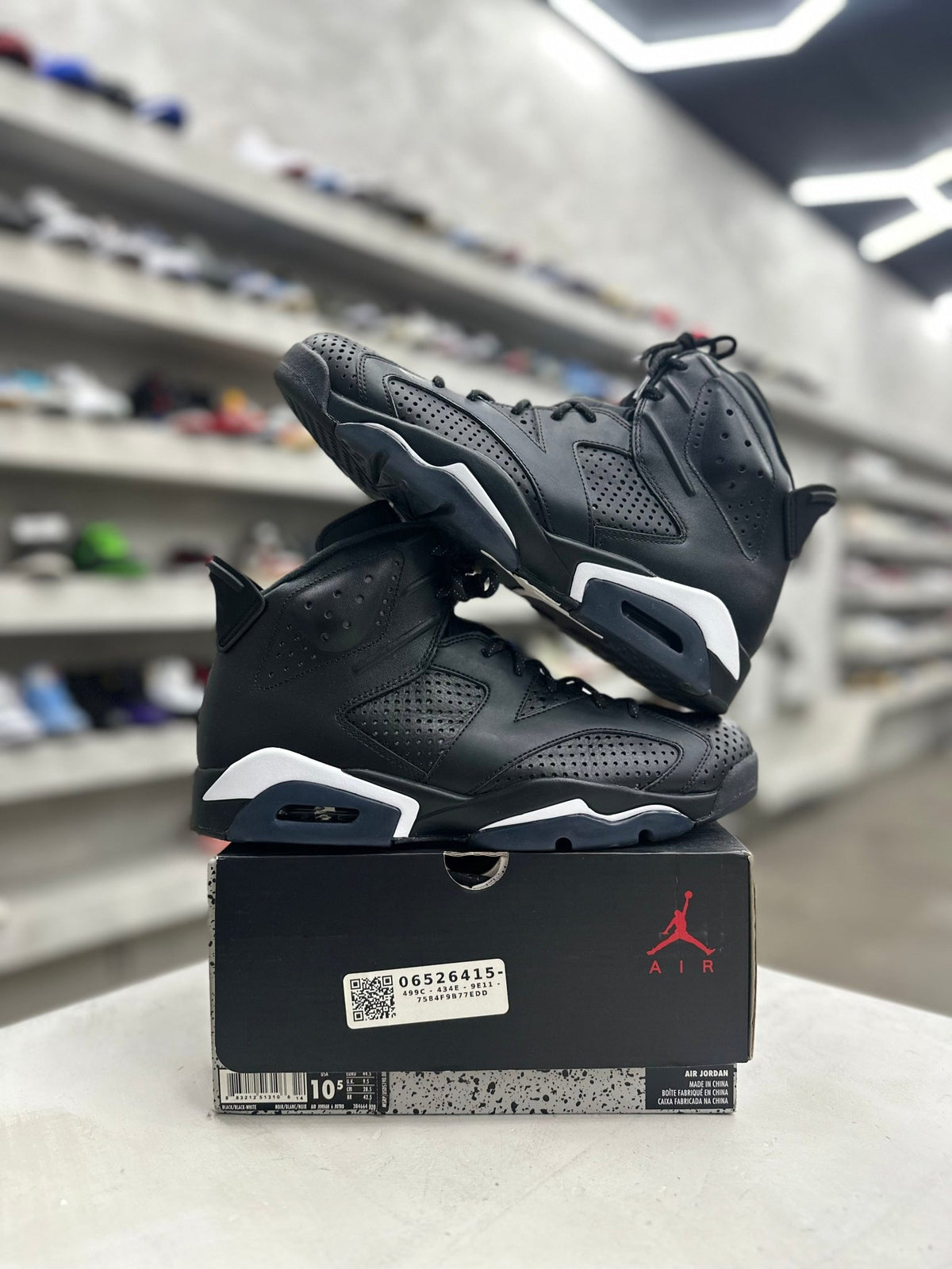 Jordan 6 Retro Black Cat Sz 10.5 (PREOWNED) - Restock AveJordan 6 Retro Black Cat Sz 10.5 (PREOWNED)Restock AveRestock Ave10.593860211Restock Ave
