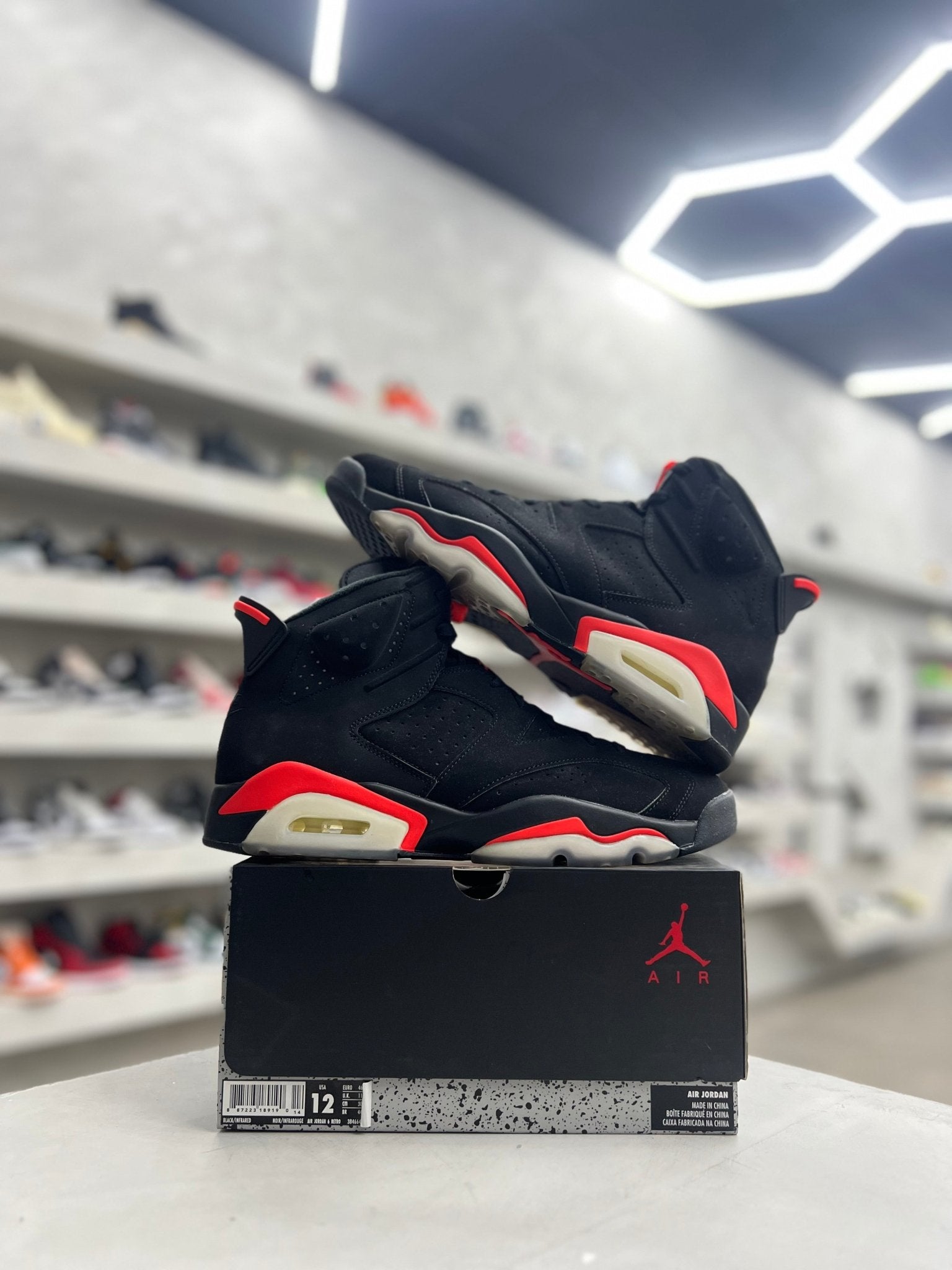 Jordan 6 Retro Black Infrared Sz 12 (PREOWNED) - Restock AveJordan 6 Retro Black Infrared Sz 12 (PREOWNED)Restock AveRestock Ave12Restock Ave