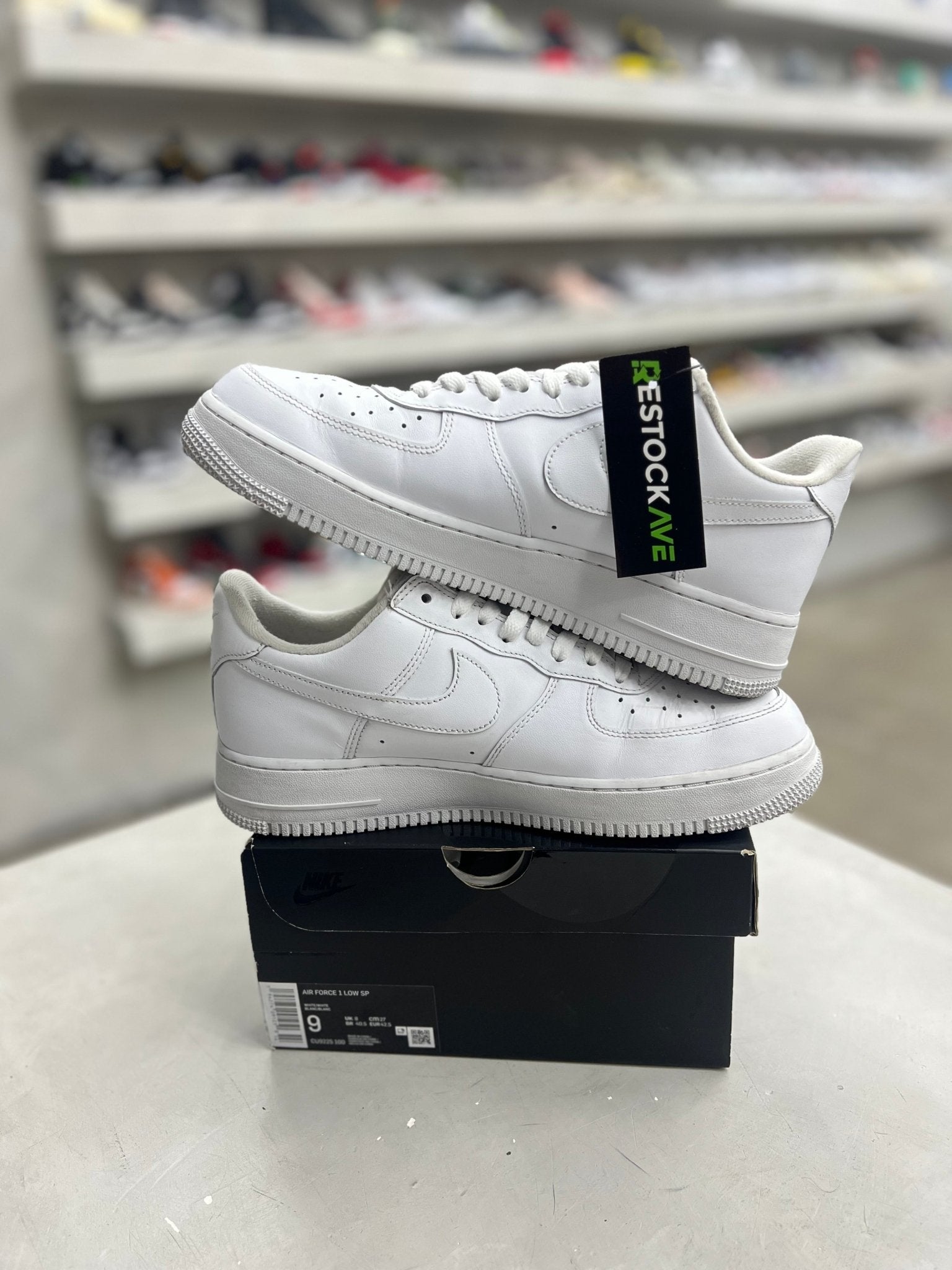 Nike Air Force 1 Low Supreme White Sz 9 (PREOWNED) - Restock AveNike Air Force 1 Low Supreme White Sz 9 (PREOWNED)Restock AveRestock Ave9Restock Ave