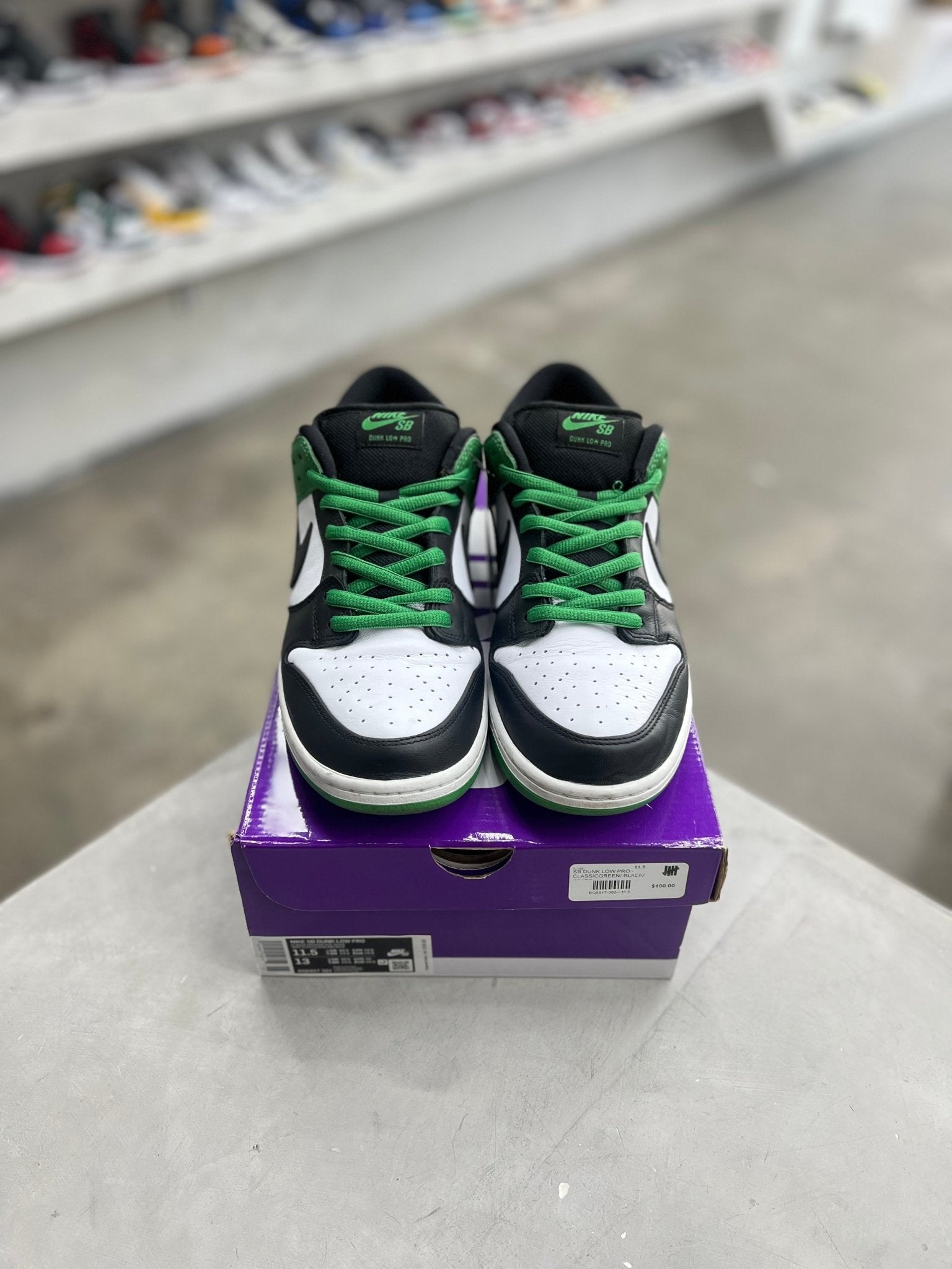 Nike SB Dunk Low Classic Green Sz 11.5 (PREOWNED) - Restock AveNike SB Dunk Low Classic Green Sz 11.5 (PREOWNED)Restock AveRestock Ave11.5Restock Ave