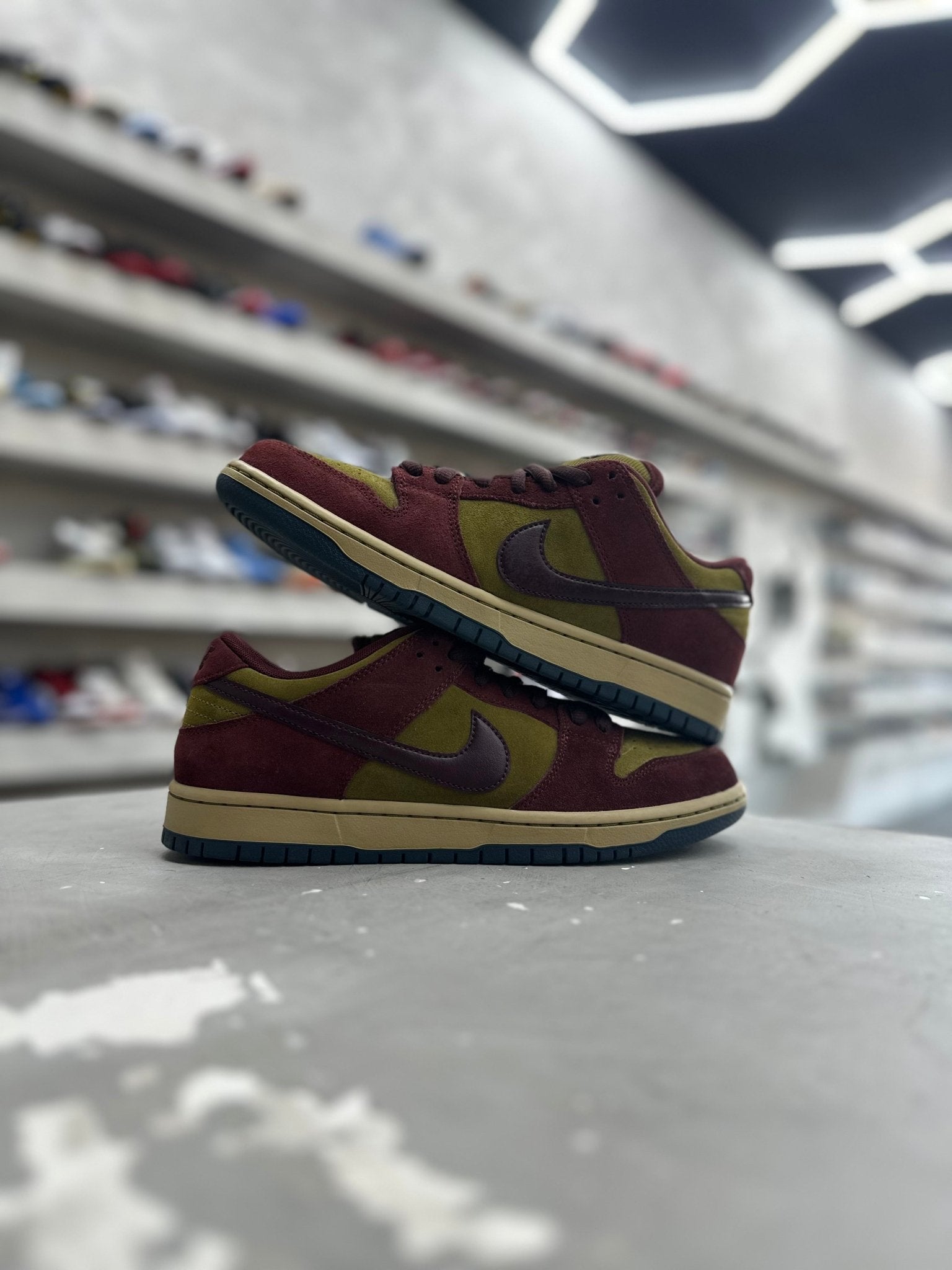 Nike SB Dunk Low Dark Team Red Olive Flak Sz 9 (PREOWNED) (NO BOX) - Restock AveNike SB Dunk Low Dark Team Red Olive Flak Sz 9 (PREOWNED) (NO BOX)Restock AveRestock Ave9Restock Ave