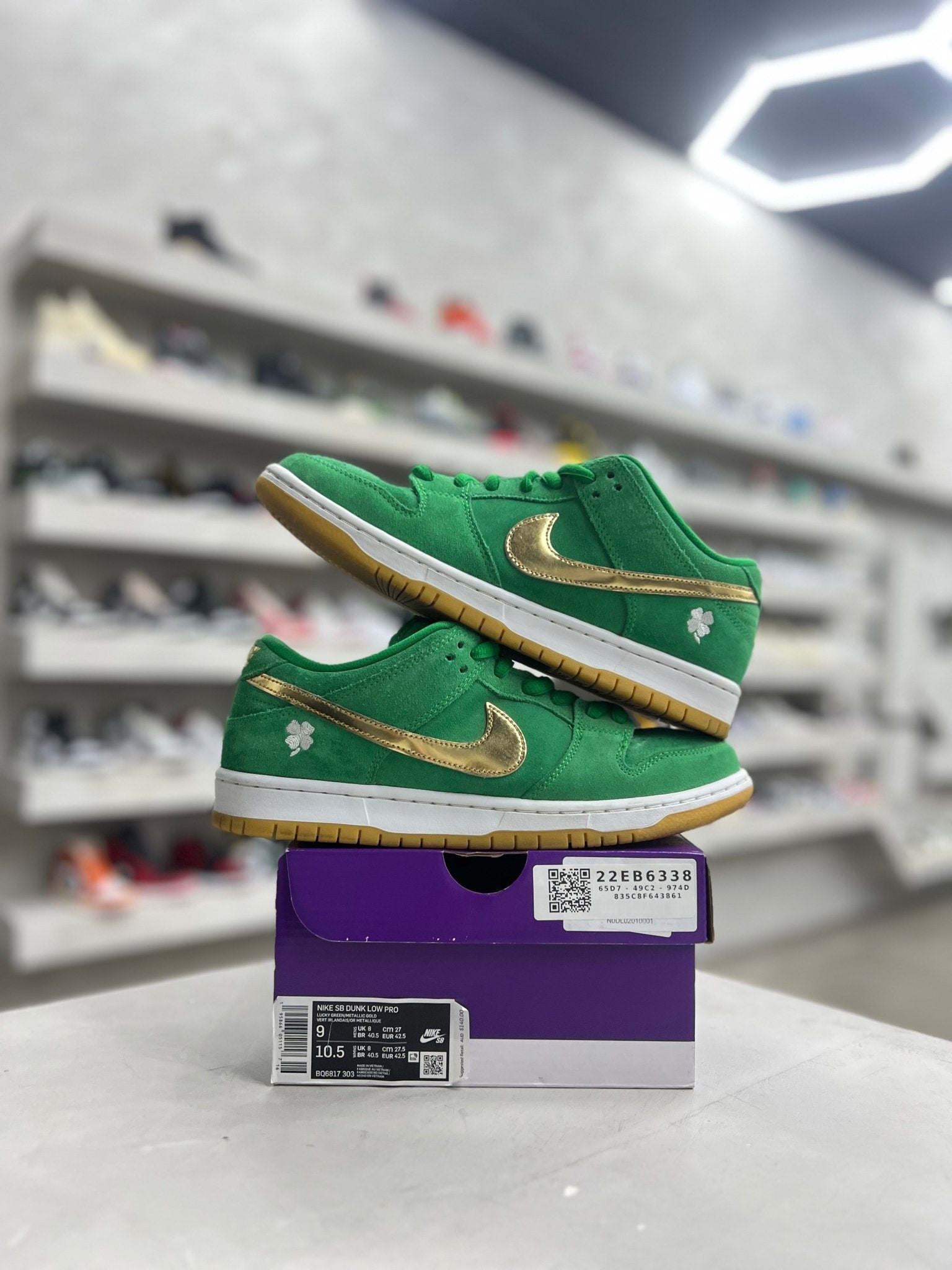 Nike SB Dunk Low Pro St. Patrick's Day Sz 9 (PREOWNED) - Restock AveNike SB Dunk Low Pro St. Patrick's Day Sz 9 (PREOWNED)Restock AveRestock Ave9Restock Ave