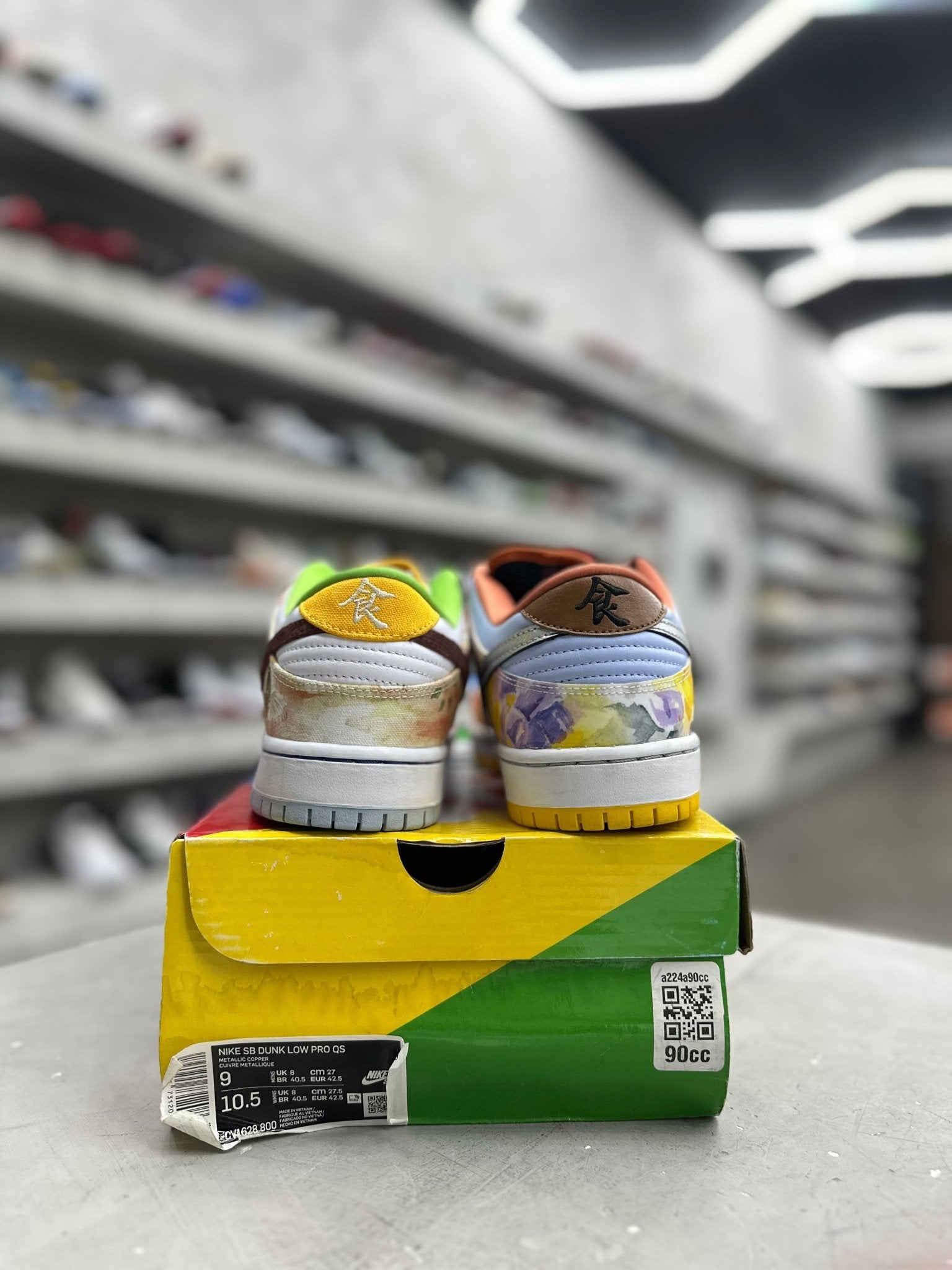 Nike SB Dunk Low Street Hawker Sz 9 (PREOWNED) - Restock AveNike SB Dunk Low Street Hawker Sz 9 (PREOWNED)Restock AveRestock Ave9Restock Ave