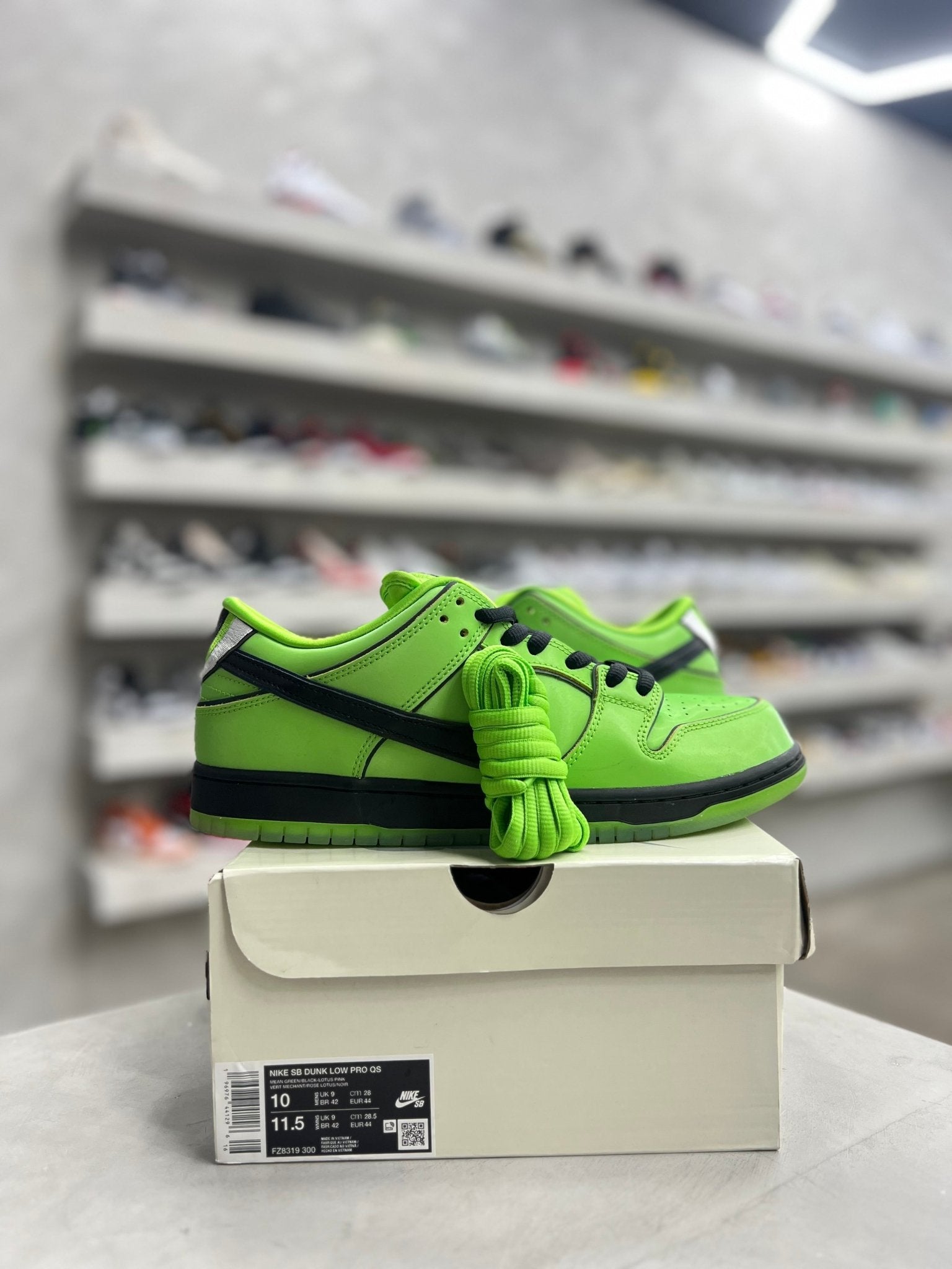 Nike SB Dunk Low The Powerpuff Girls Buttercup Sz 10 (PREOWNED) - Restock AveNike SB Dunk Low The Powerpuff Girls Buttercup Sz 10 (PREOWNED)Restock AveRestock Ave10Restock Ave