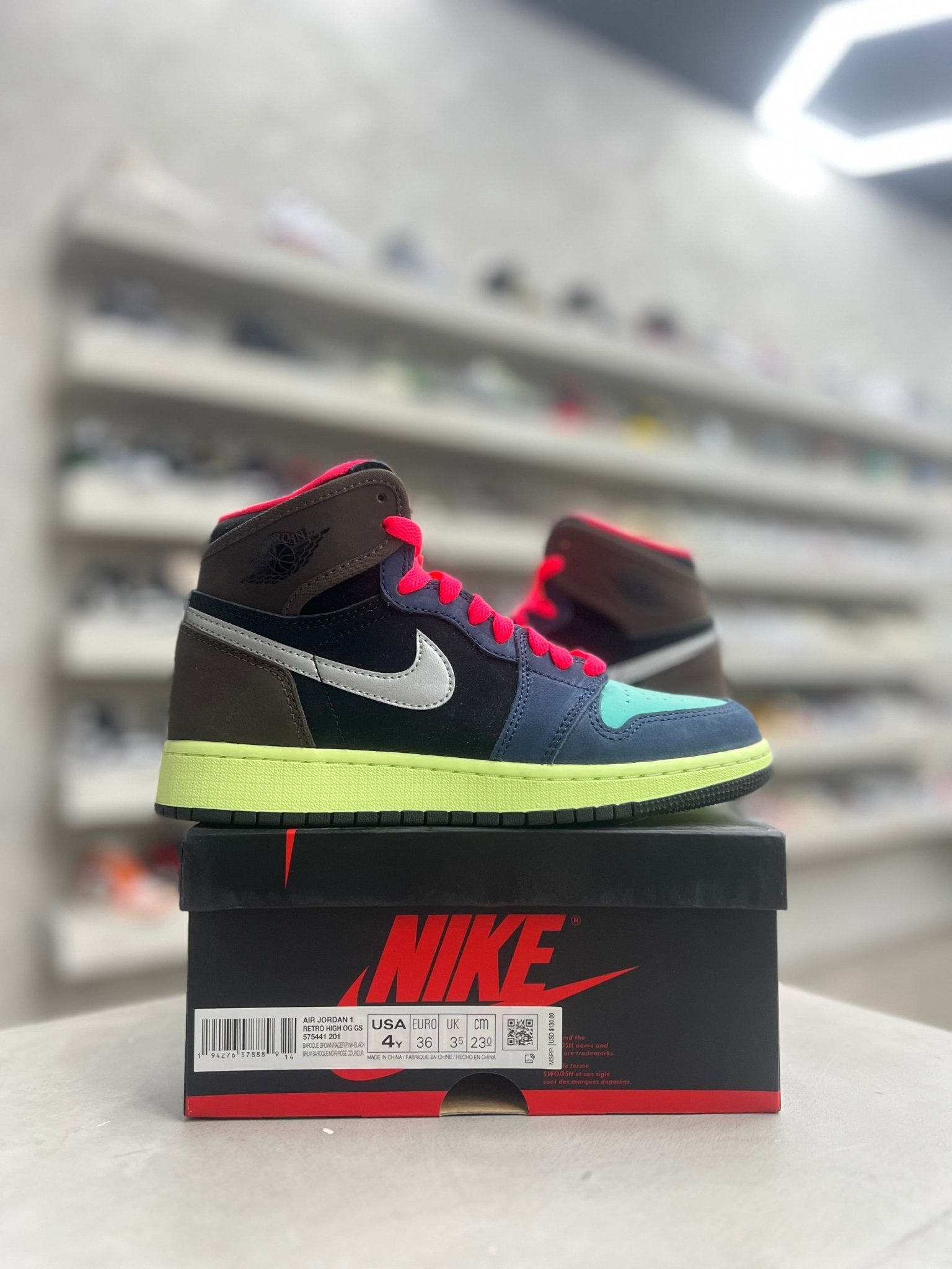 1 Retro High Tokyo Sz 4y (PREOWNED) - Restock Ave1 Retro High Tokyo Sz 4y (PREOWNED)Restock AveRestock Ave4yRestock Ave