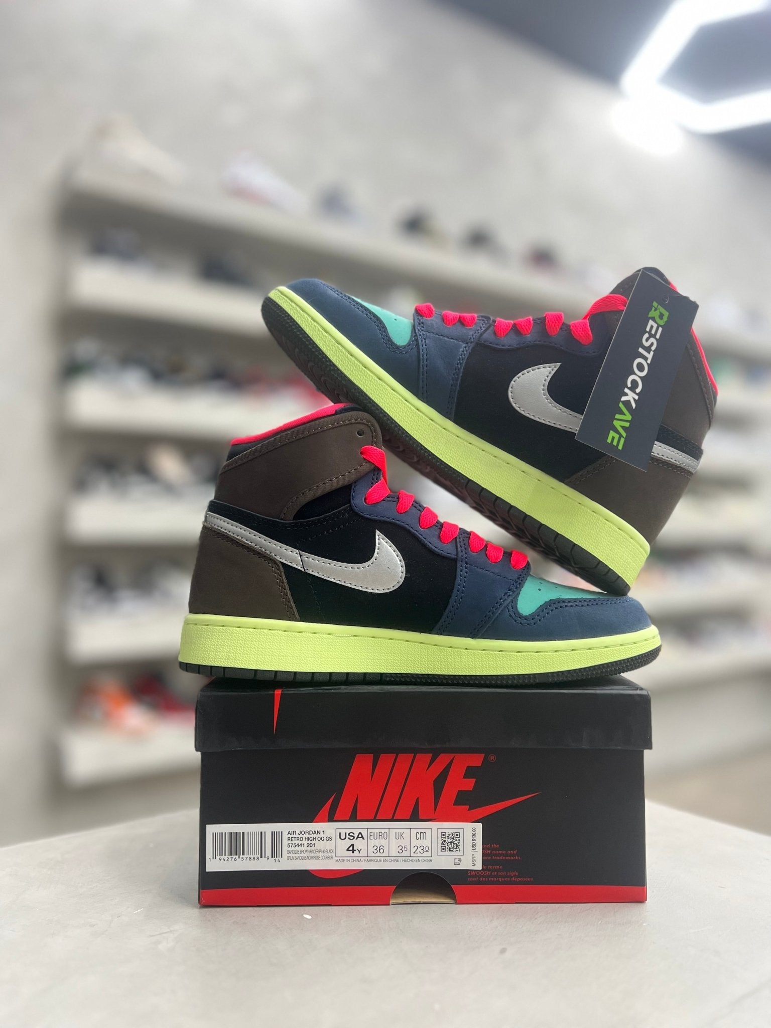 1 Retro High Tokyo Sz 4y (PREOWNED) - Restock Ave1 Retro High Tokyo Sz 4y (PREOWNED)Restock AveRestock Ave4yRestock Ave