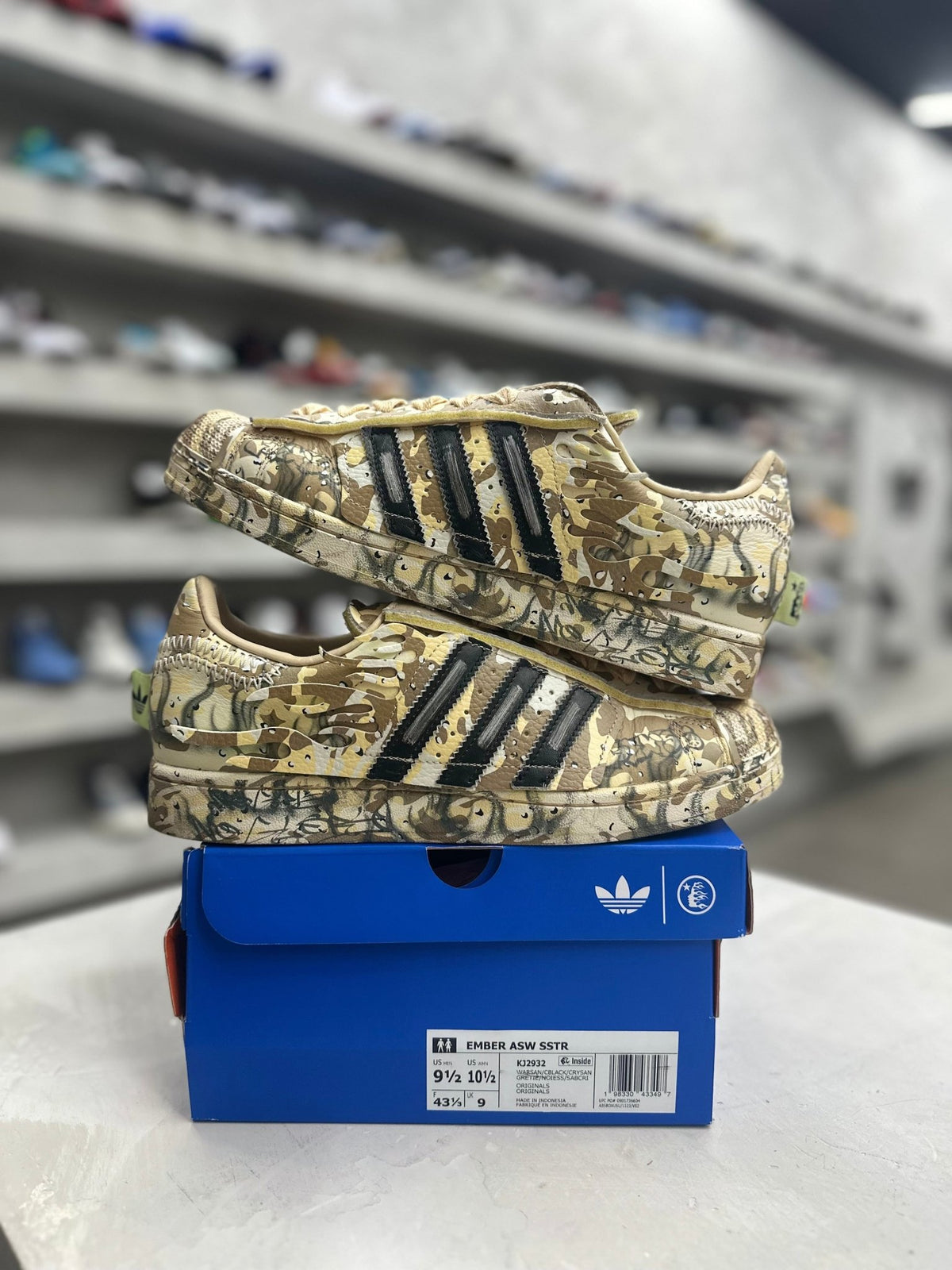adidas Superstar Hellstar Desert Camo Sz 9.5 (PREOWNED) - Restock Aveadidas Superstar Hellstar Desert Camo Sz 9.5 (PREOWNED)Restock AveRestock Ave9.5Restock Ave