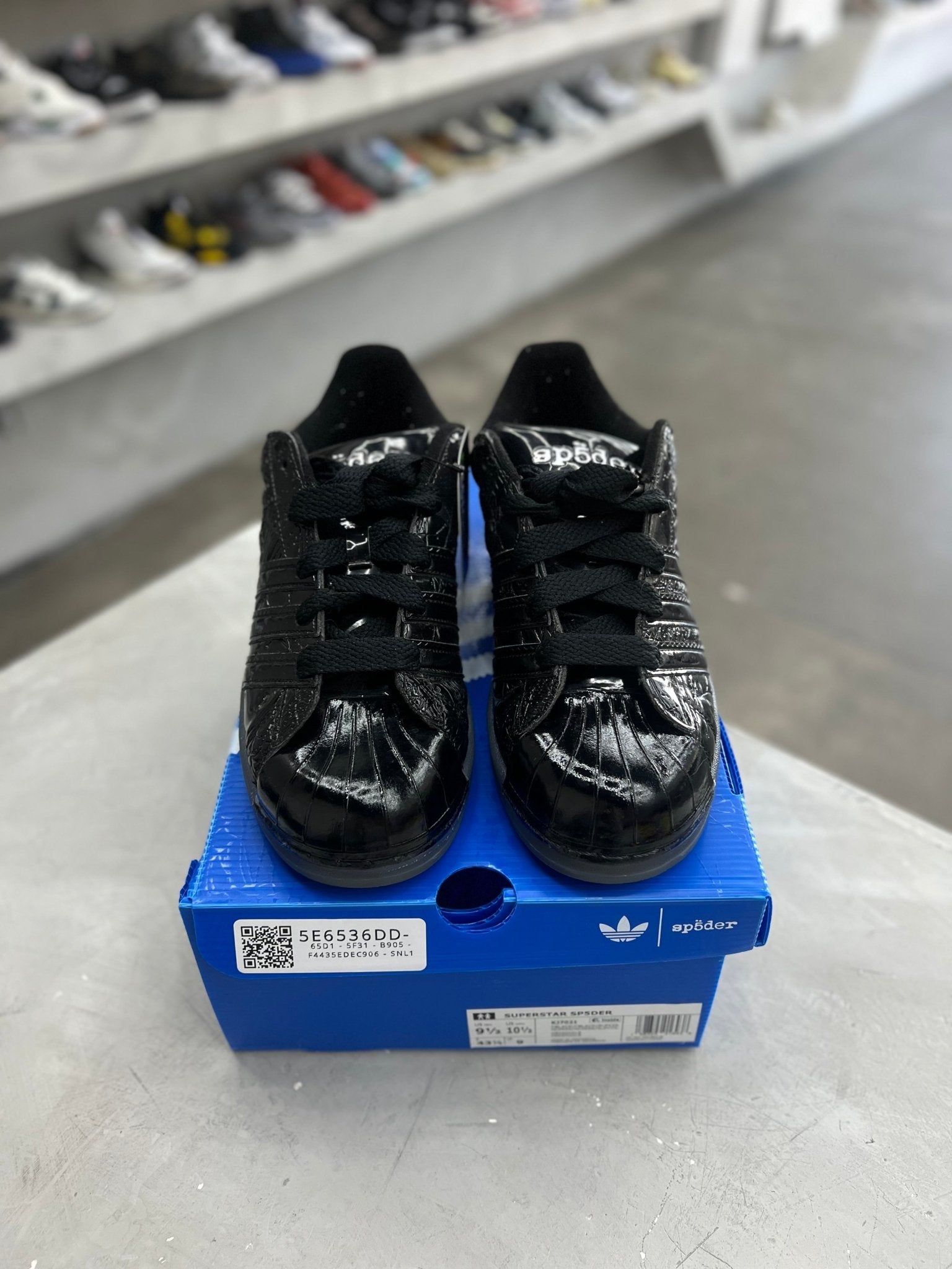 adidas Superstar Sp5der Black Sz 9.5 (PREOWNED) - Restock Aveadidas Superstar Sp5der Black Sz 9.5 (PREOWNED)Restock AveRestock Ave9.5Restock Ave