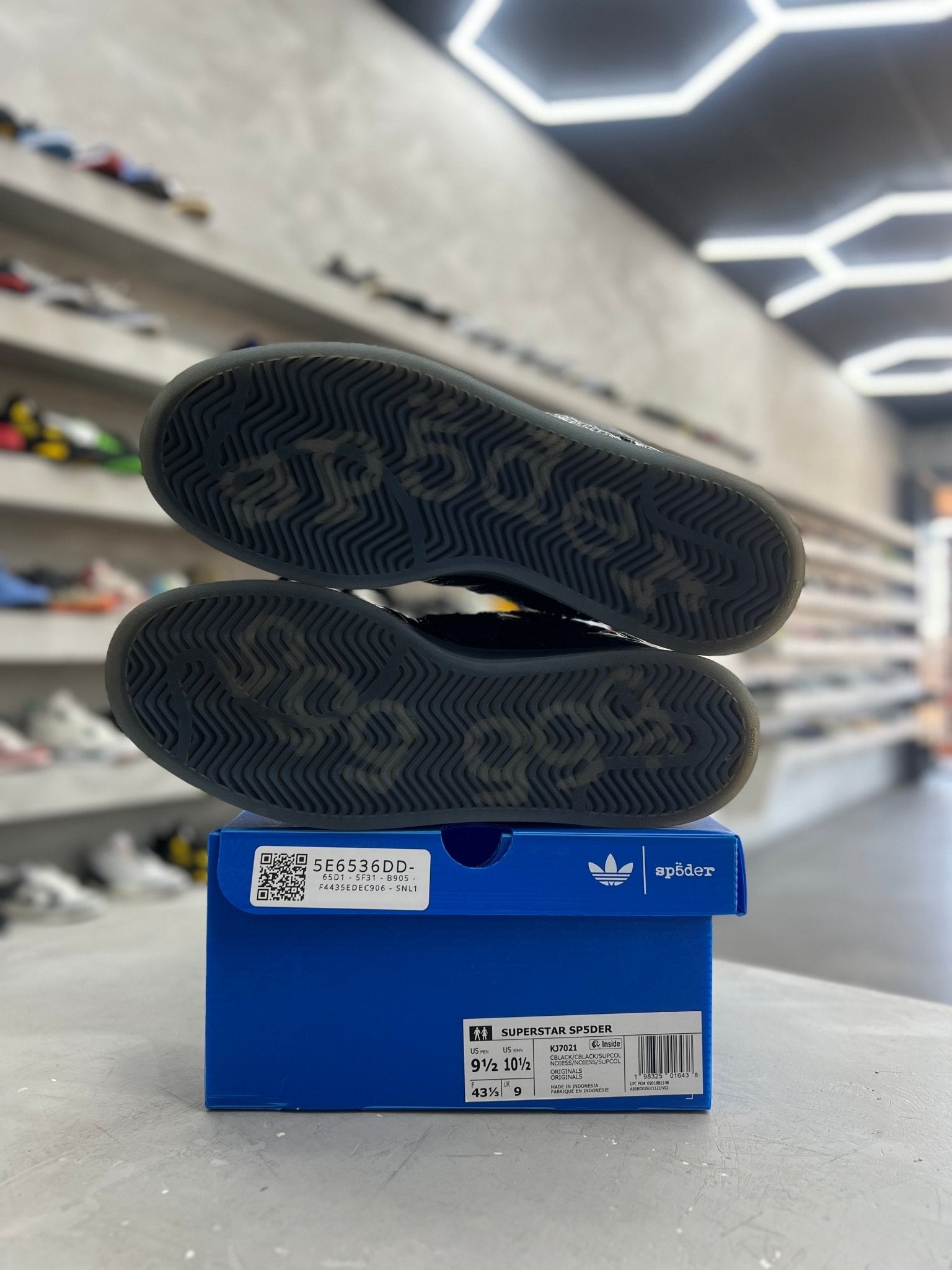 adidas Superstar Sp5der Black Sz 9.5 (PREOWNED) - Restock Aveadidas Superstar Sp5der Black Sz 9.5 (PREOWNED)Restock AveRestock Ave9.5Restock Ave