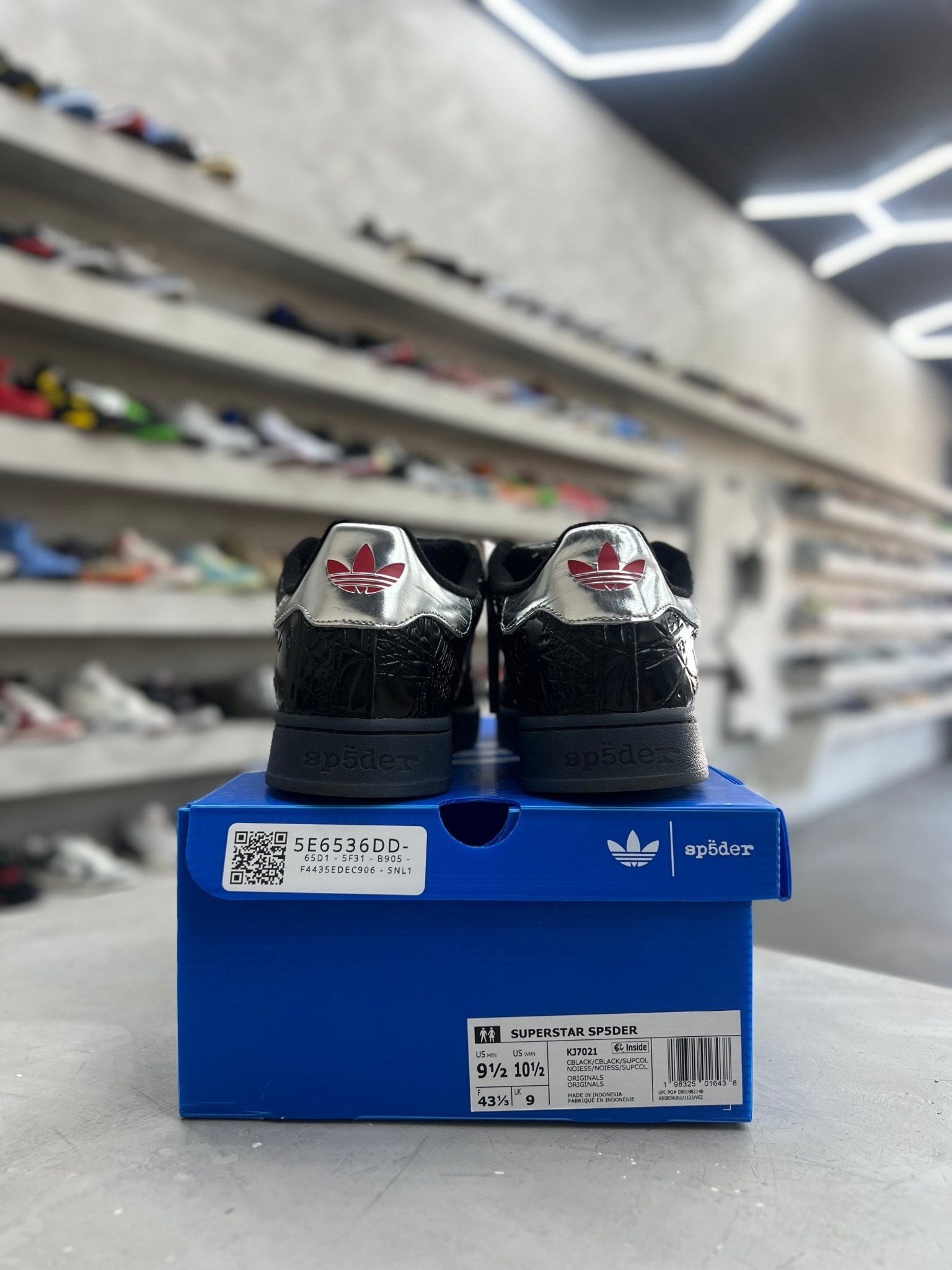 adidas Superstar Sp5der Black Sz 9.5 (PREOWNED) - Restock Aveadidas Superstar Sp5der Black Sz 9.5 (PREOWNED)Restock AveRestock Ave9.5Restock Ave