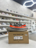 adidas Yeezy Boost 350 V2 Beluga Reflective Sz 9 (PREOWNED) - Restock Aveadidas Yeezy Boost 350 V2 Beluga Reflective Sz 9 (PREOWNED)Restock AveRestock Ave9Restock Ave