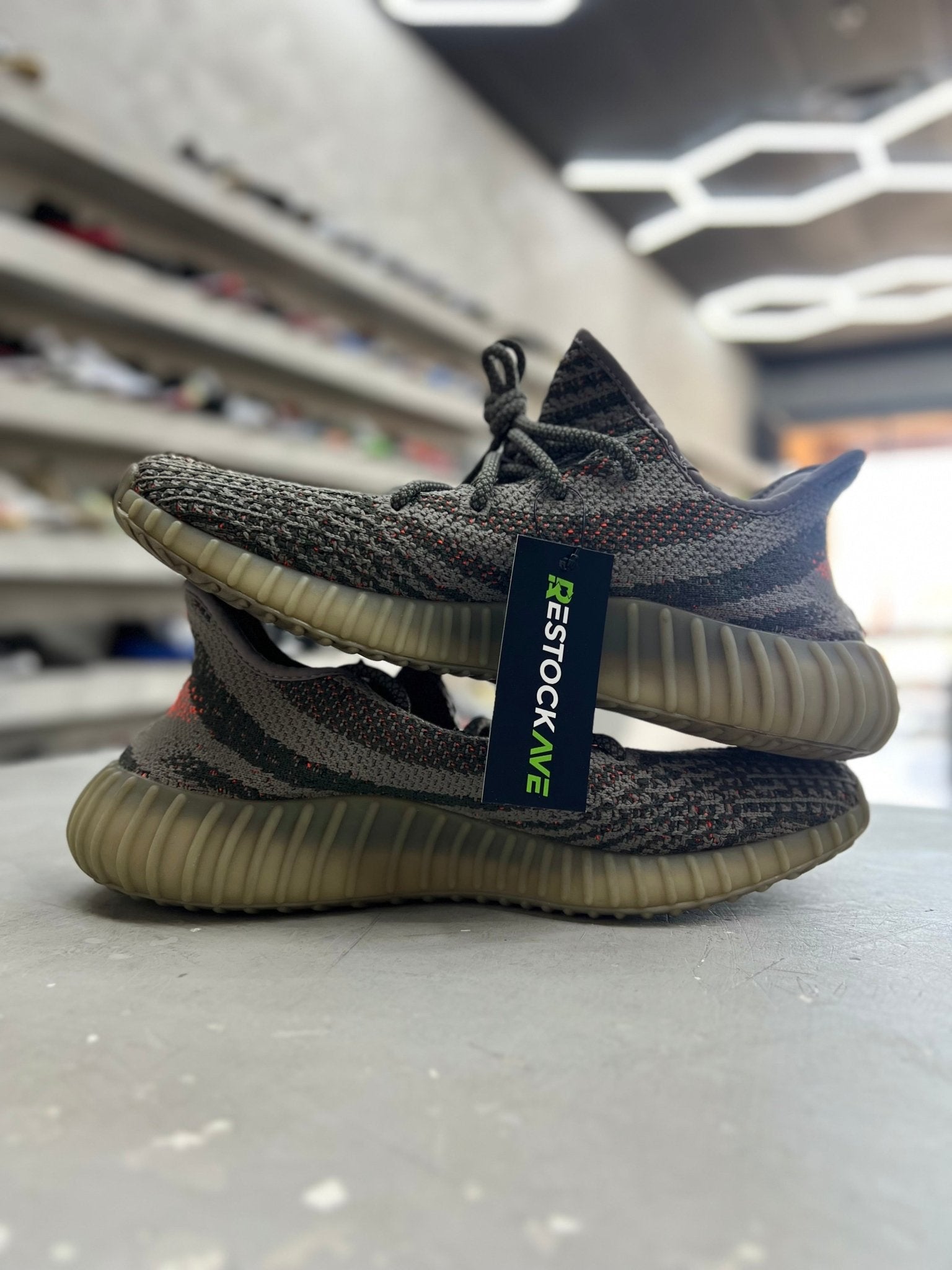 adidas Yeezy Boost 350 V2 Beluga Sz 9.5 (PREOWNED)(NO BOX) - Restock Aveadidas Yeezy Boost 350 V2 Beluga Sz 9.5 (PREOWNED)(NO BOX)Restock AveRestock Ave9.5Restock Ave