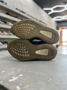 adidas Yeezy Boost 350 V2 Beluga Sz 9.5 (PREOWNED)(NO BOX) - Restock Aveadidas Yeezy Boost 350 V2 Beluga Sz 9.5 (PREOWNED)(NO BOX)Restock AveRestock Ave9.5Restock Ave