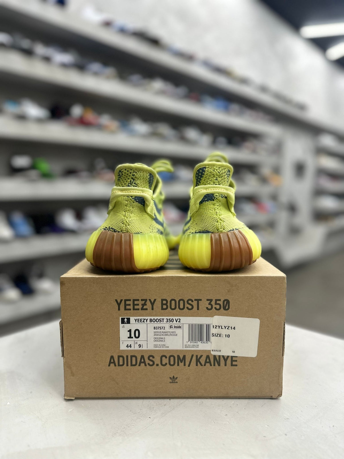 adidas Yeezy Boost 350 V2 Semi Frozen Yellow Sz 10 (PREOWNED) - Restock Aveadidas Yeezy Boost 350 V2 Semi Frozen Yellow Sz 10 (PREOWNED)Restock AveRestock Ave10Restock Ave