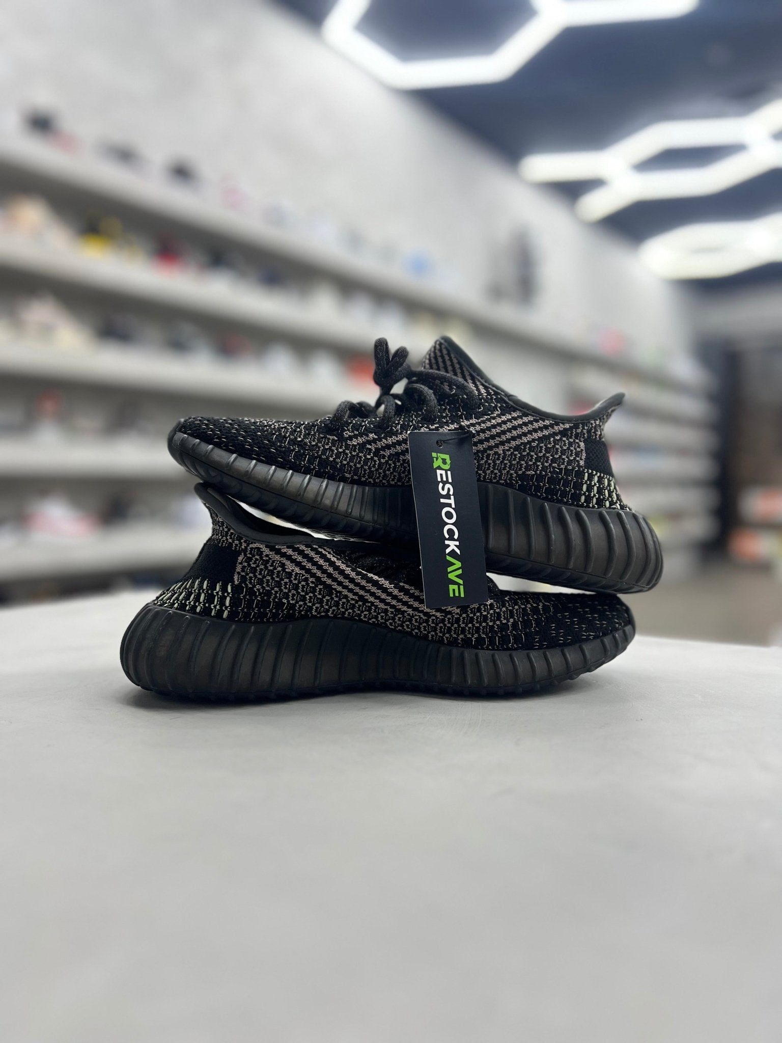 adidas Yeezy Boost 350 V2 Yecheil (Non - Reflective) Sz 6Y (PREOWNED)(no box) - Restock Aveadidas Yeezy Boost 350 V2 Yecheil (Non - Reflective) Sz 6Y (PREOWNED)(no box)Restock AveRestock Ave6yRestock Ave