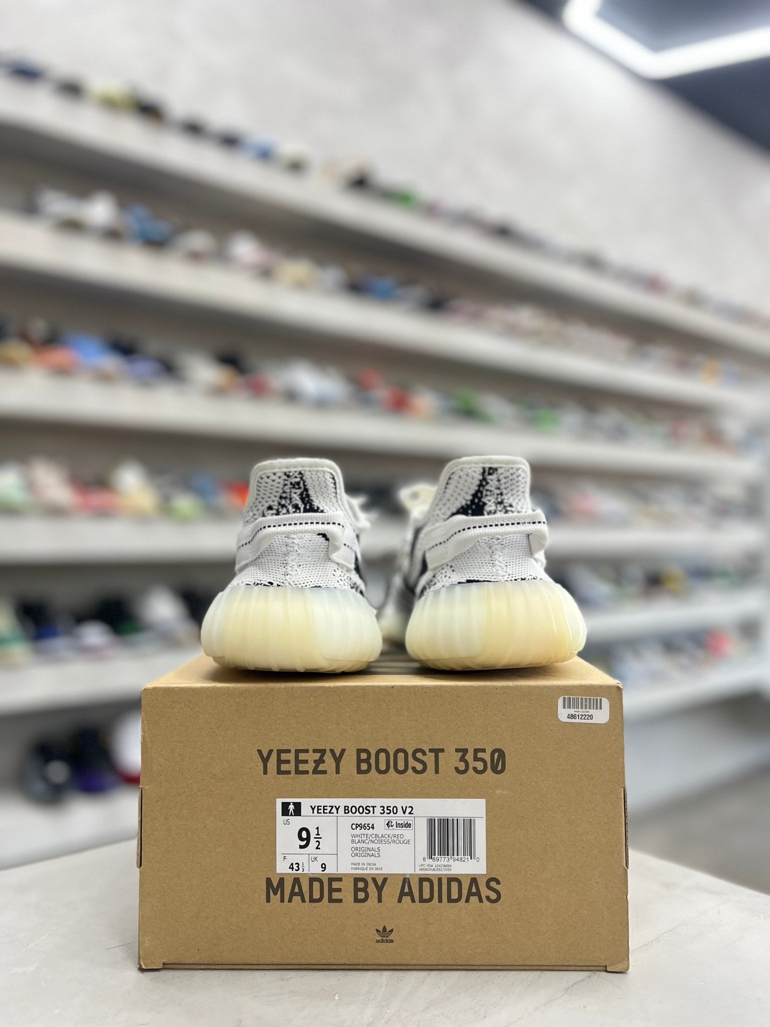 adidas Yeezy Boost 350 V2 Zebra Sz 9.5 (PREOWNED) - Restock Aveadidas Yeezy Boost 350 V2 Zebra Sz 9.5 (PREOWNED)Restock AveRestock Ave9.520718451Restock Ave