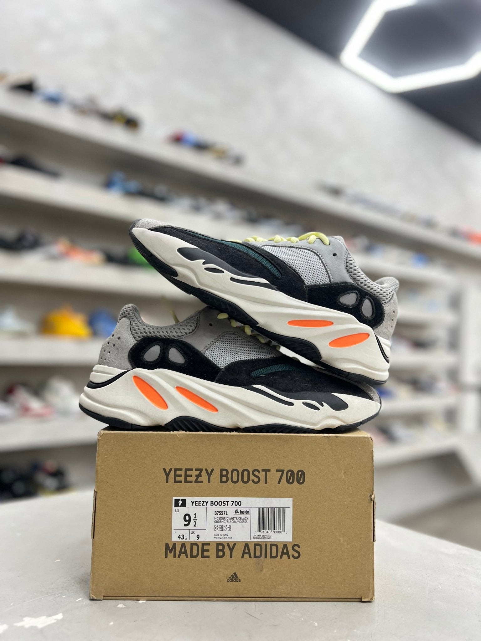 adidas Yeezy Boost 700 Wave Runner Sz 9.5 (PREOWNED) - Restock Aveadidas Yeezy Boost 700 Wave Runner Sz 9.5 (PREOWNED)Restock AveRestock Ave9.5Restock Ave