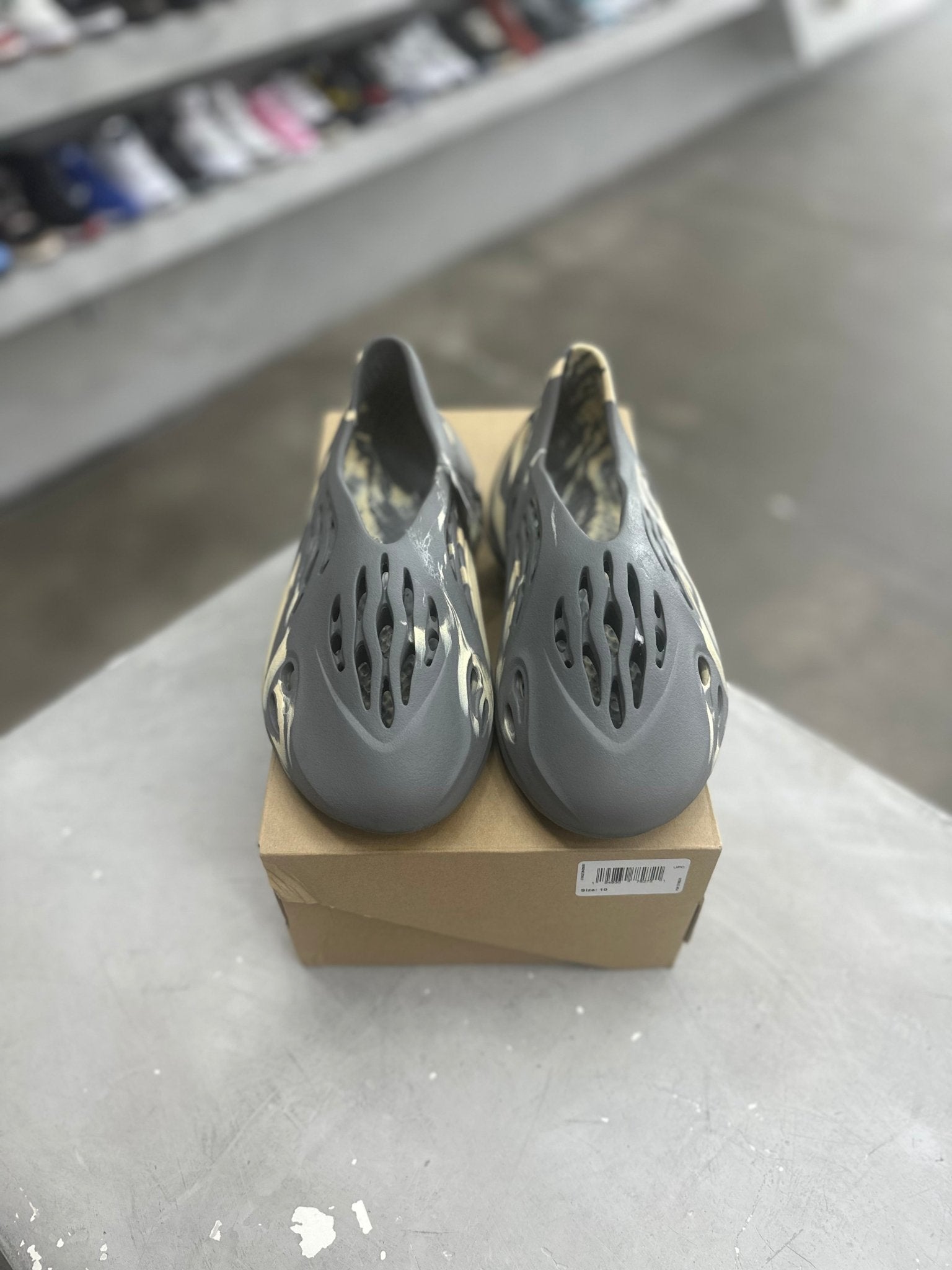 adidas Yeezy Foam RNNR MXT Moon Gray Sz 10 (PREOWNED) - Restock Aveadidas Yeezy Foam RNNR MXT Moon Gray Sz 10 (PREOWNED)Restock AveRestock Ave10Restock Ave