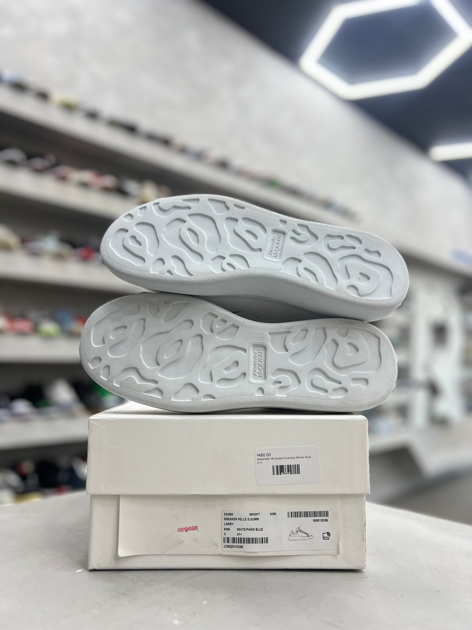 Alexander McQueen Oversized Paris Blue Sz 8.5 (PREOWNED) - Restock AveAlexander McQueen Oversized Paris Blue Sz 8.5 (PREOWNED)Restock AveRestock Ave8.568972147Restock Ave