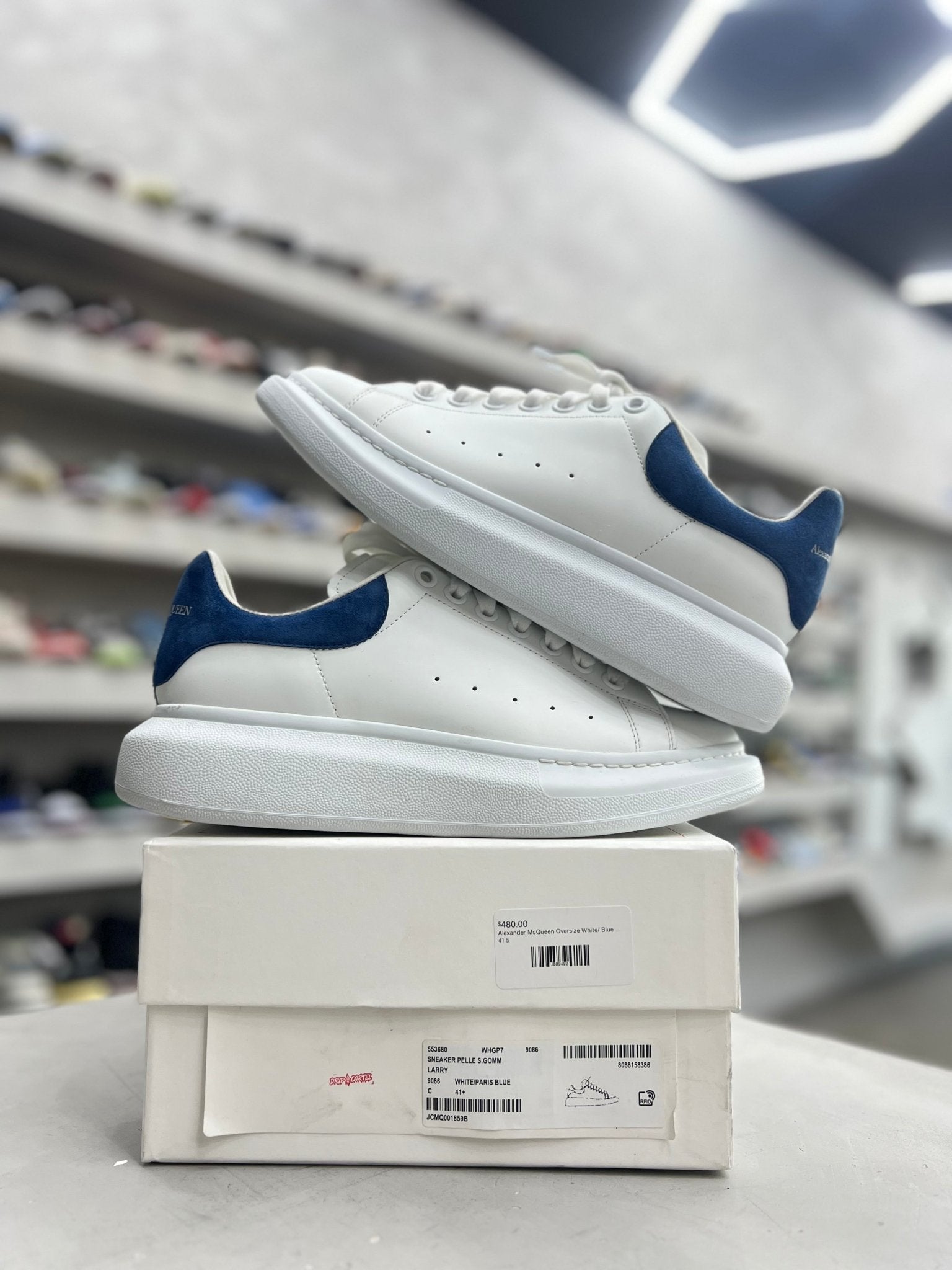 Alexander McQueen Oversized Paris Blue Sz 8.5 (PREOWNED) - Restock AveAlexander McQueen Oversized Paris Blue Sz 8.5 (PREOWNED)Restock AveRestock Ave8.568972147Restock Ave