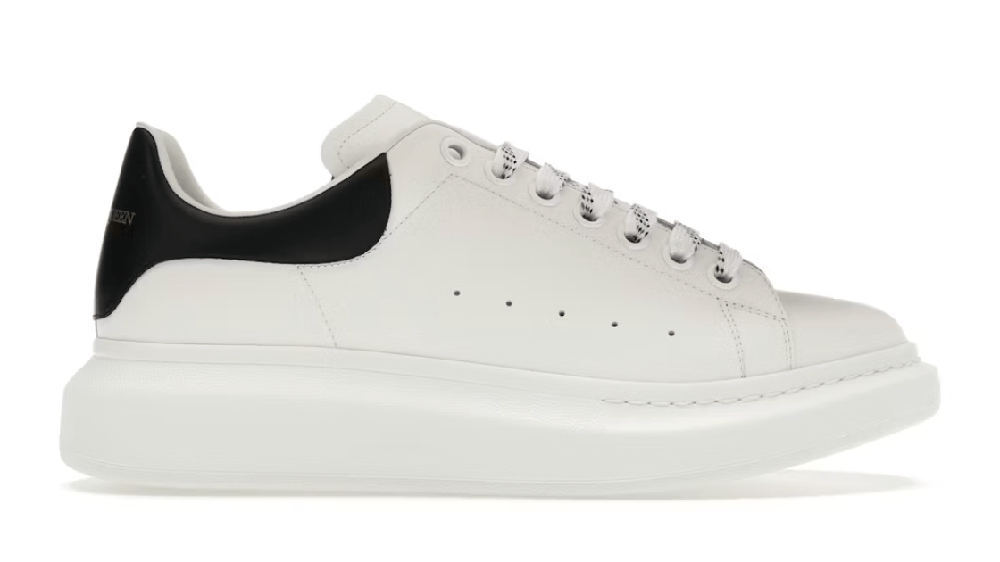 Alexander McQueen Oversized White Black - Restock AveAlexander McQueen Oversized White BlackRestock AveRestock Ave4307041395Restock Ave