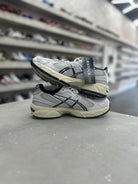 ASICS Gel-Flux 4 Cream Blue Sz 8.5 (PREOWNED) (NO BOX) - Restock AveASICS Gel-Flux 4 Cream Blue Sz 8.5 (PREOWNED) (NO BOX)Restock AveRestock Ave8.5Restock Ave