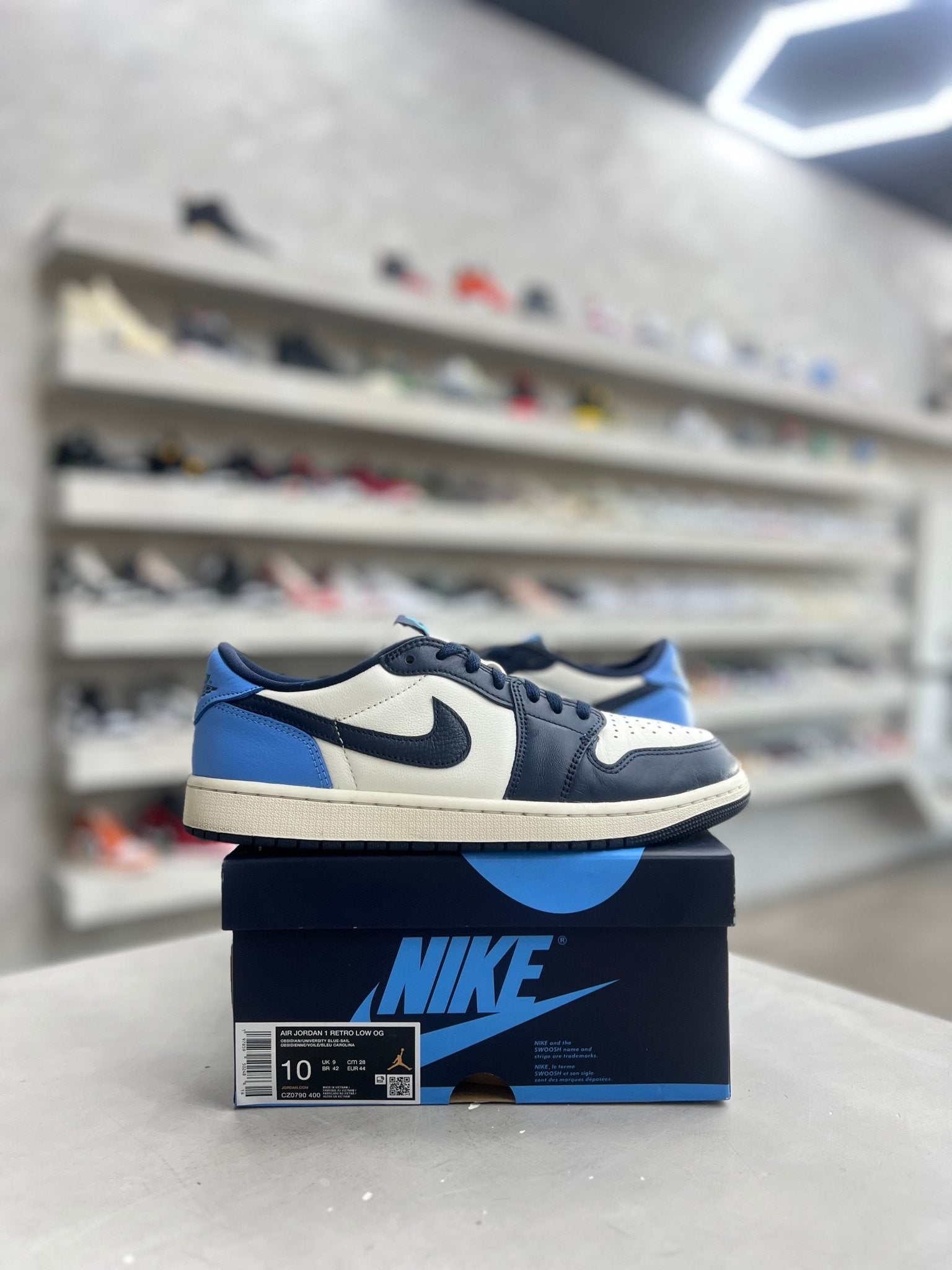 Jordan 1 Low OG Obsidian UNC Sz 10 (PREOWNED) - Restock AveJordan 1 Low OG Obsidian UNC Sz 10 (PREOWNED)Restock AveRestock Ave10Restock Ave