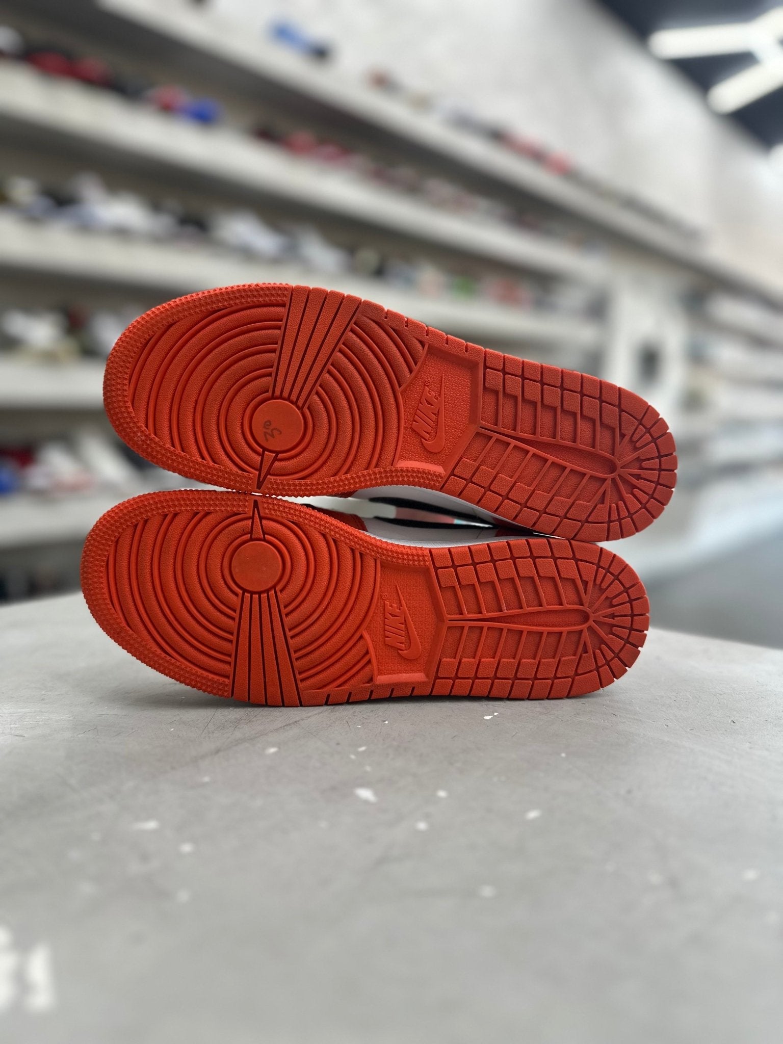 Jordan 1 Low OG Starfish Sz 6.5 (PREOWNED) (NO BOX) - Restock AveJordan 1 Low OG Starfish Sz 6.5 (PREOWNED) (NO BOX)Restock AveRestock Ave6.5Restock Ave