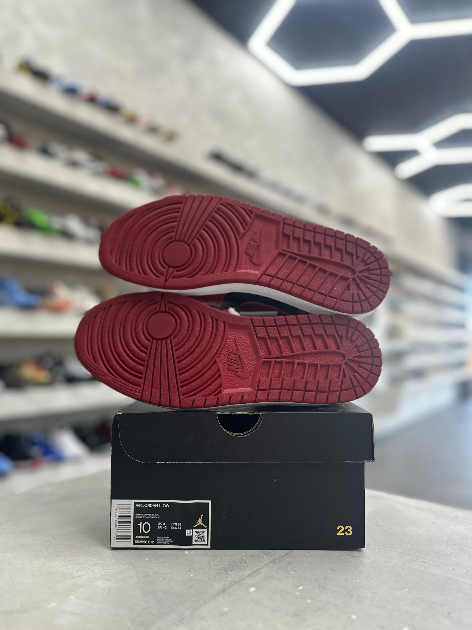 Jordan 1 Low Reverse Bred Sz 10 (PREOWNED) (REPLACEMENT BOX) - Restock AveJordan 1 Low Reverse Bred Sz 10 (PREOWNED) (REPLACEMENT BOX)Restock AveRestock Ave10Restock Ave