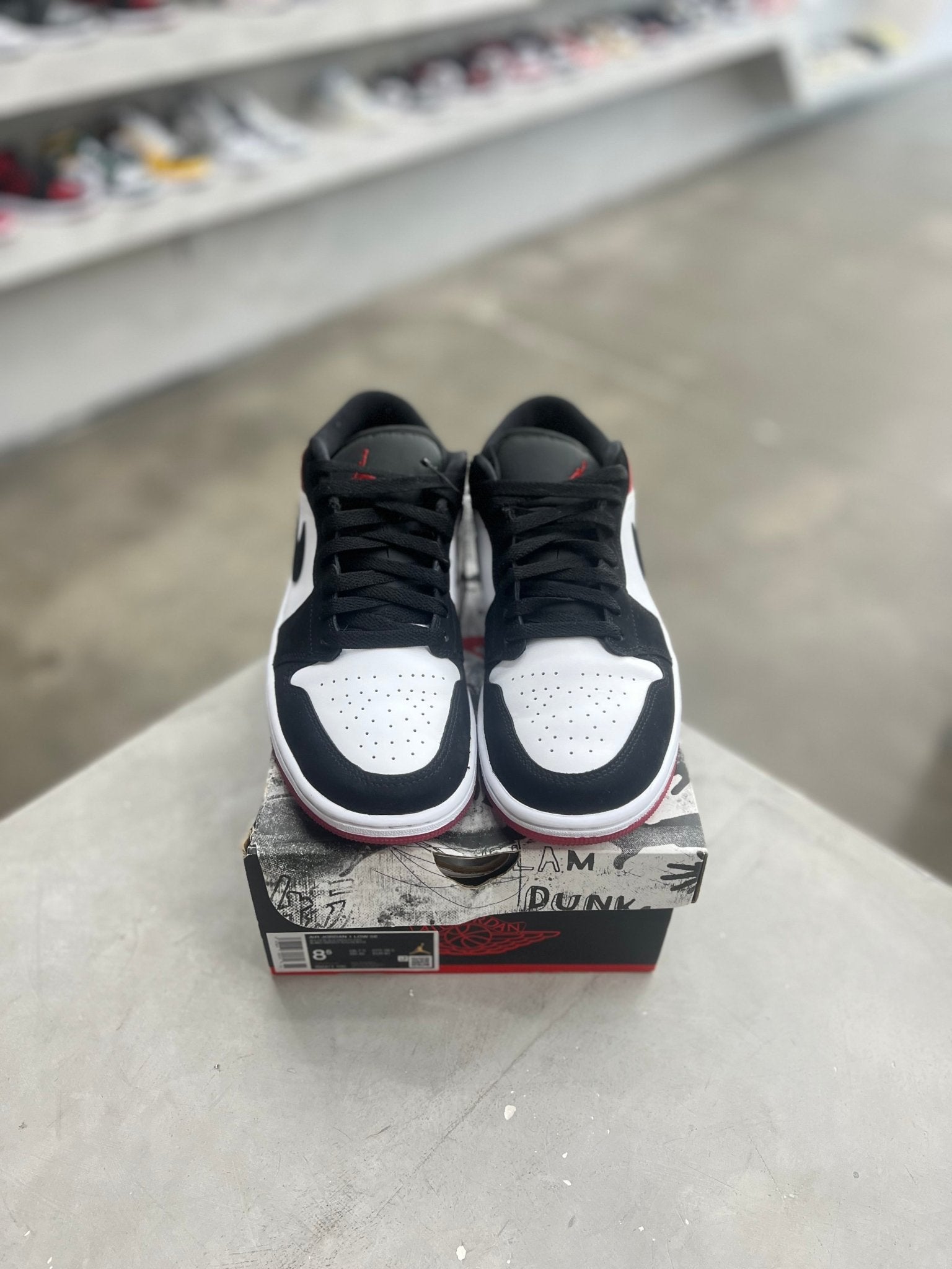 Jordan 1 Low SE Black Toe Sz 8.5 (PREOWNED) - Restock AveJordan 1 Low SE Black Toe Sz 8.5 (PREOWNED)Restock AveRestock Ave8.5Restock Ave