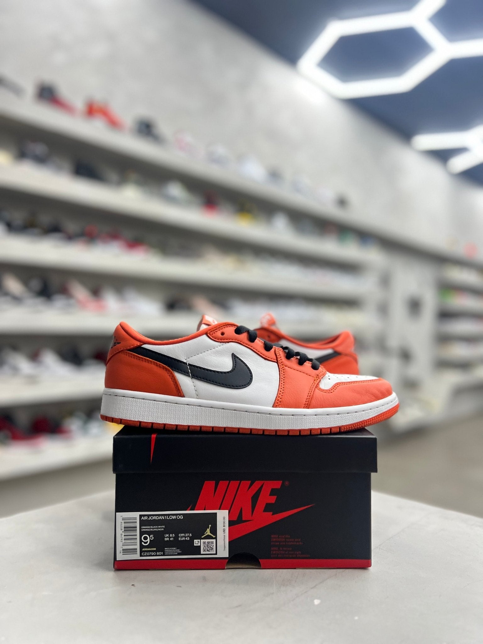 Jordan 1 Low Starfish Sz 9.5 (PREOWNED) - Restock AveJordan 1 Low Starfish Sz 9.5 (PREOWNED)Restock AveRestock Ave9.5Restock Ave