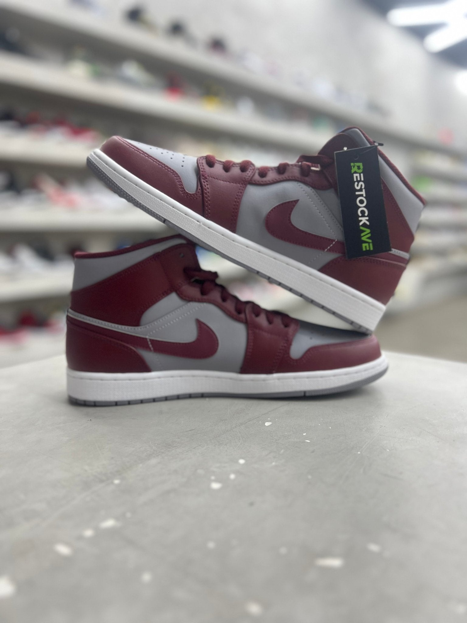Jordan 1 Mid Cherrywood Red Sz 11 (NEW)(NO BOX) - Restock AveJordan 1 Mid Cherrywood Red Sz 11 (NEW)(NO BOX)Restock AveRestock Ave11Restock Ave