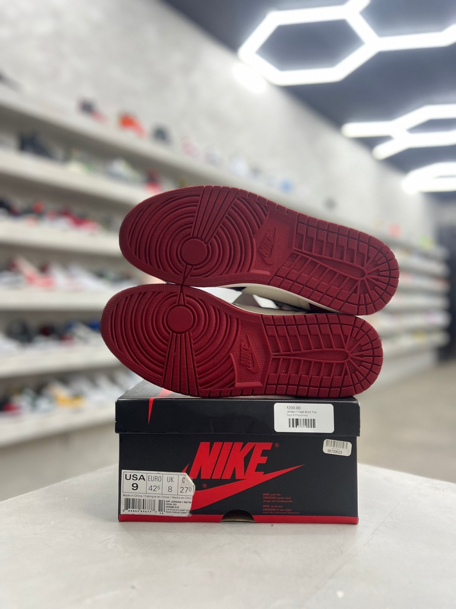 Jordan 1 Retro High Bred Toe Sz 9 (PREOWNED) - Restock AveJordan 1 Retro High Bred Toe Sz 9 (PREOWNED)Restock AveRestock Ave9Restock Ave