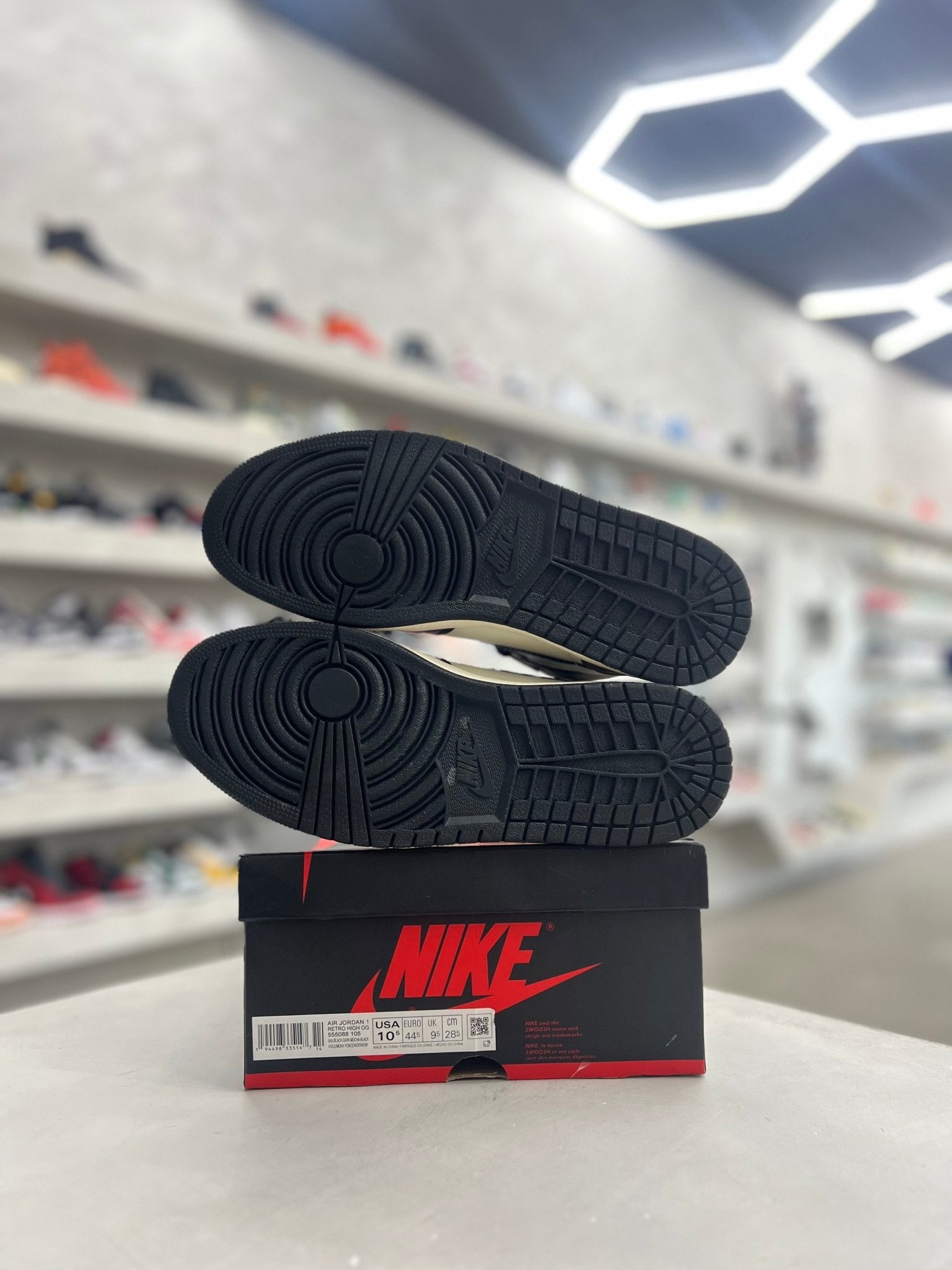 Jordan 1 Retro High Dark Mocha SZ 10.5 (PREOWNED) - Restock AveJordan 1 Retro High Dark Mocha SZ 10.5 (PREOWNED)Restock AveRestock Ave10.555452787Restock Ave