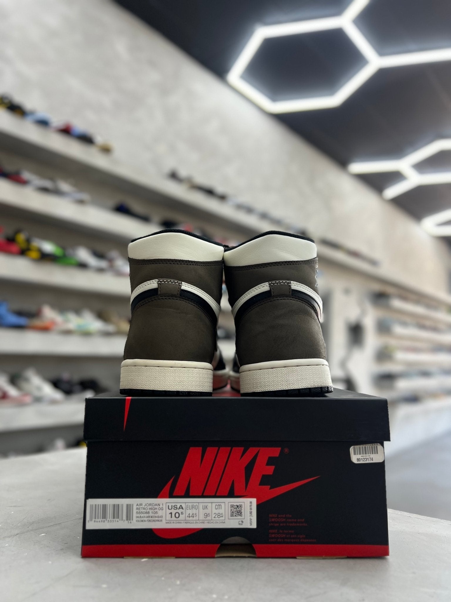 Jordan 1 Retro High Dark Mocha Sz 10.5 (PREOWNED) - Restock AveJordan 1 Retro High Dark Mocha Sz 10.5 (PREOWNED)Restock AveRestock Ave10.597835379Restock Ave