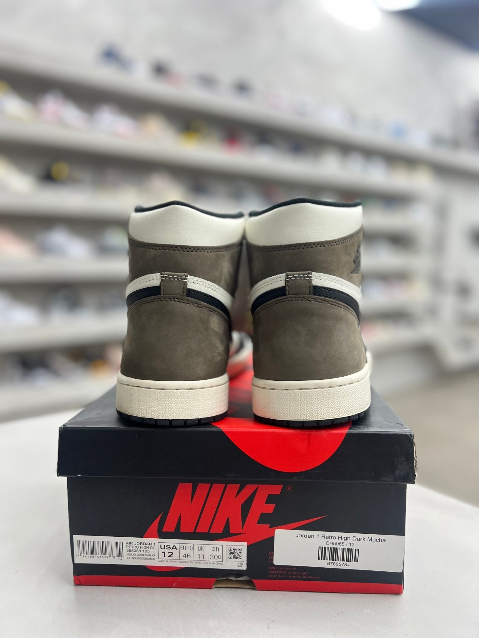 Jordan 1 Retro High Dark Mocha Sz 12 (PREOWNED) - Restock AveJordan 1 Retro High Dark Mocha Sz 12 (PREOWNED)Restock AveRestock Ave12Restock Ave