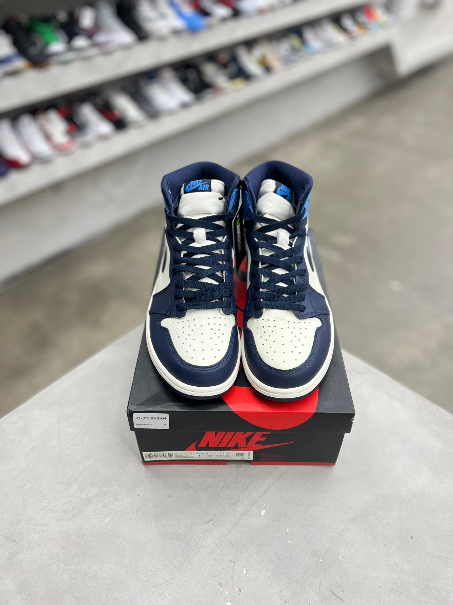 Jordan 1 Retro High Obsidian Sz 11.5 (PREOWNED) - Restock AveJordan 1 Retro High Obsidian Sz 11.5 (PREOWNED)Restock AveRestock Ave11.5Restock Ave