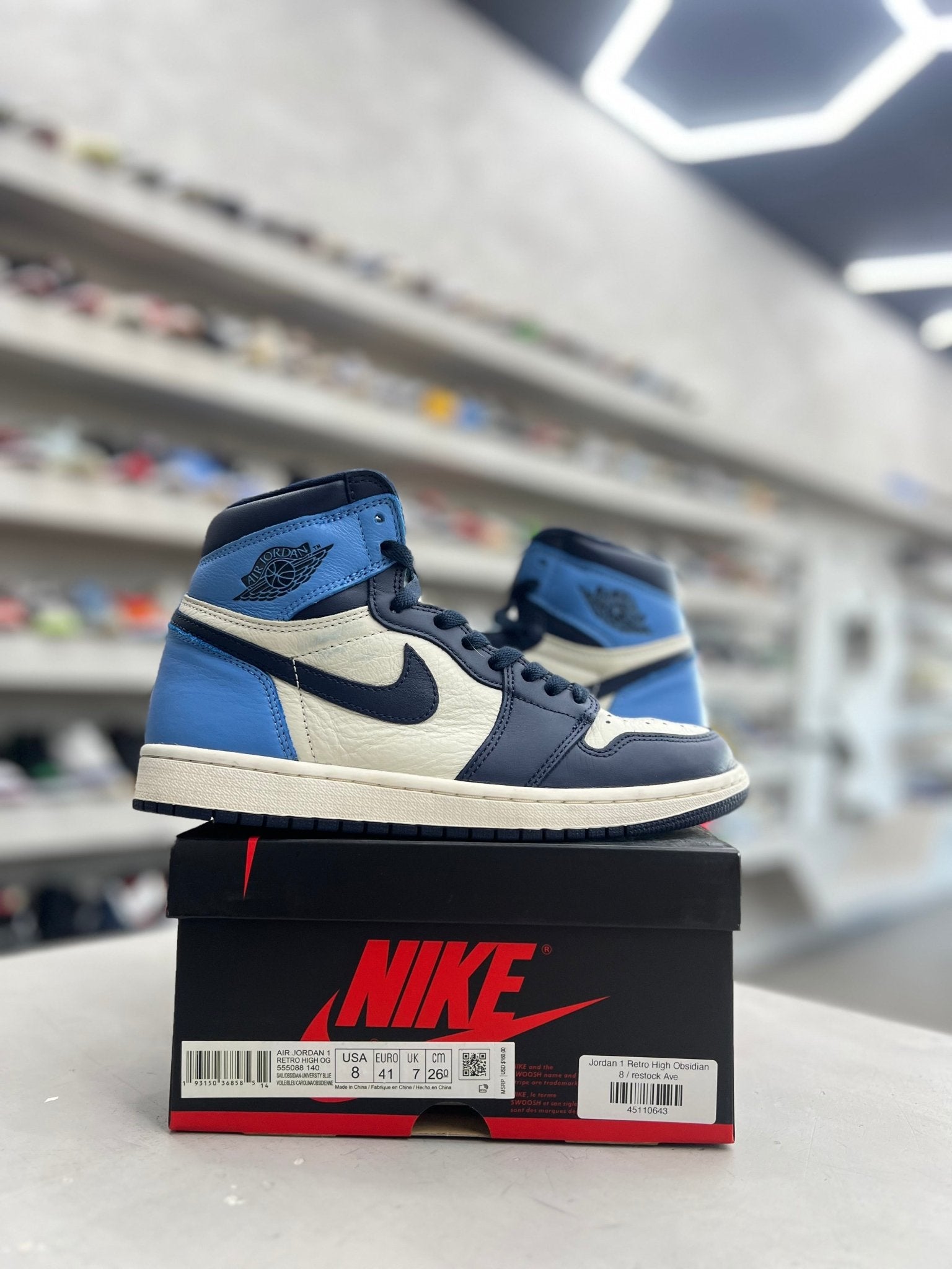 Jordan 1 Retro High Obsidian Sz 8 (PREOWNED) - Restock AveJordan 1 Retro High Obsidian Sz 8 (PREOWNED)Restock AveRestock Ave826242675Restock Ave