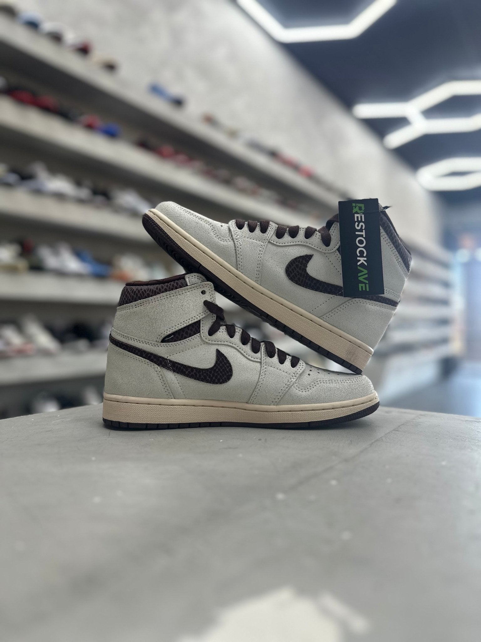 Jordan 1 Retro High OG A Ma Maniére Sz 7 (PREOWNED) (NO BOX) - Restock AveJordan 1 Retro High OG A Ma Maniére Sz 7 (PREOWNED) (NO BOX)Restock AveRestock Ave7Restock Ave