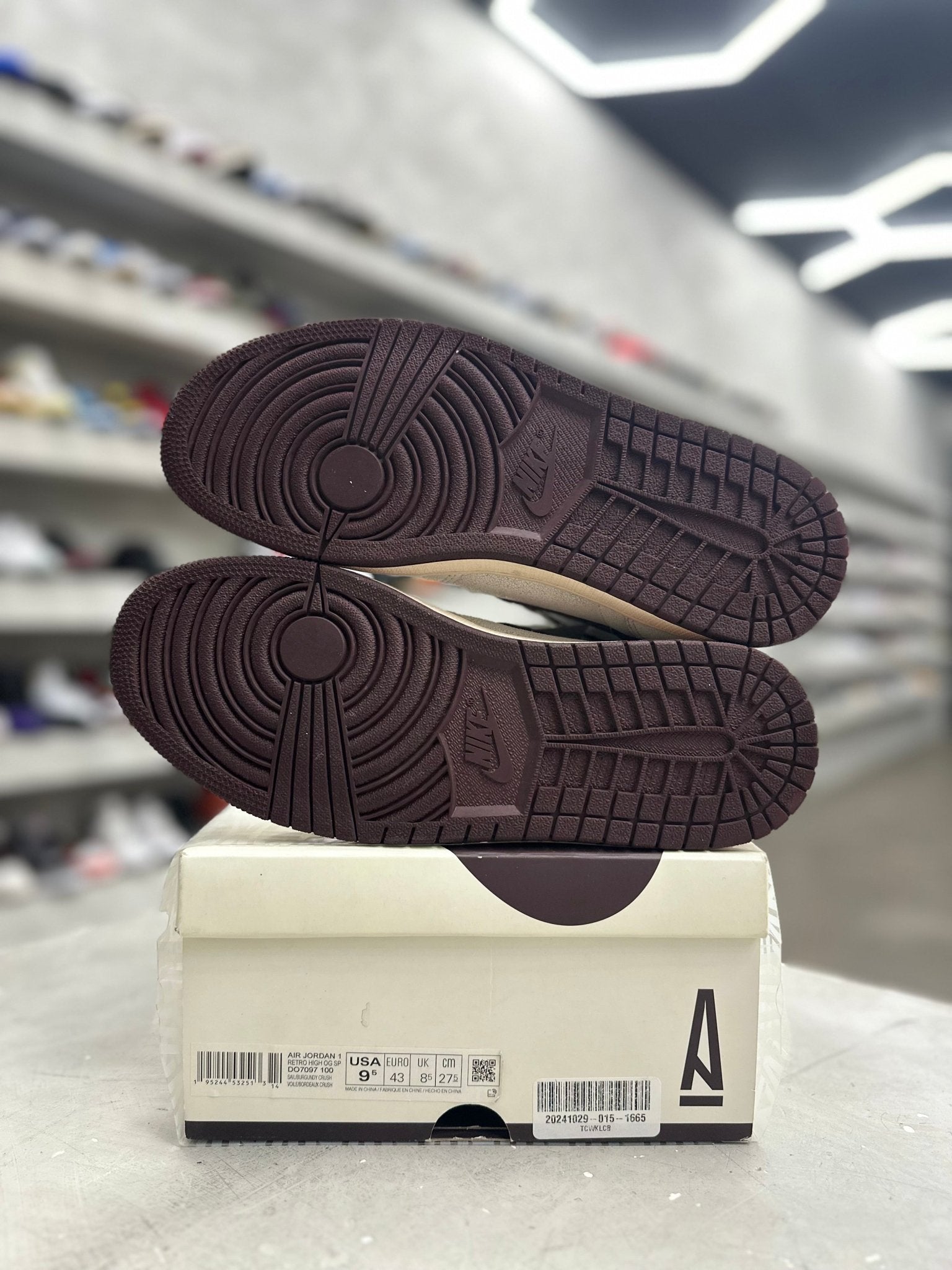 Jordan 1 Retro High OG A Ma Maniére Sz 9.5 (PREOWNED) - Restock AveJordan 1 Retro High OG A Ma Maniére Sz 9.5 (PREOWNED)Restock AveRestock Ave9.5Restock Ave