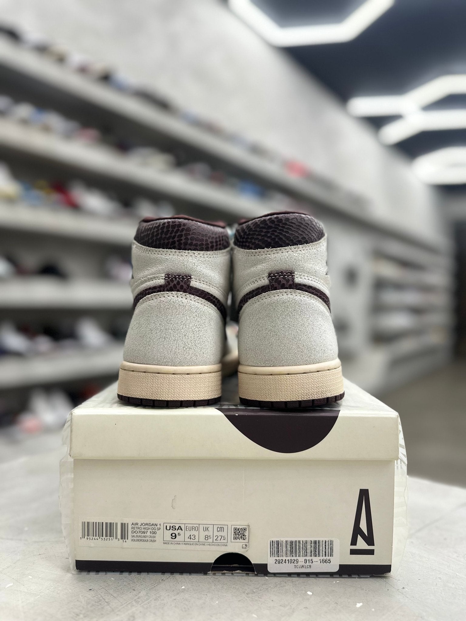 Jordan 1 Retro High OG A Ma Maniére Sz 9.5 (PREOWNED) - Restock AveJordan 1 Retro High OG A Ma Maniére Sz 9.5 (PREOWNED)Restock AveRestock Ave9.5Restock Ave