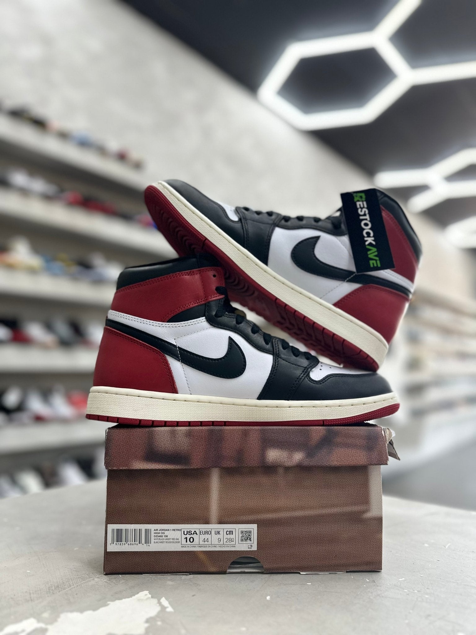 Jordan 1 Retro High OG Black Toe Reimagined Sz 10 (PREOWNED) - Restock AveJordan 1 Retro High OG Black Toe Reimagined Sz 10 (PREOWNED)Restock AveRestock Ave10Restock Ave